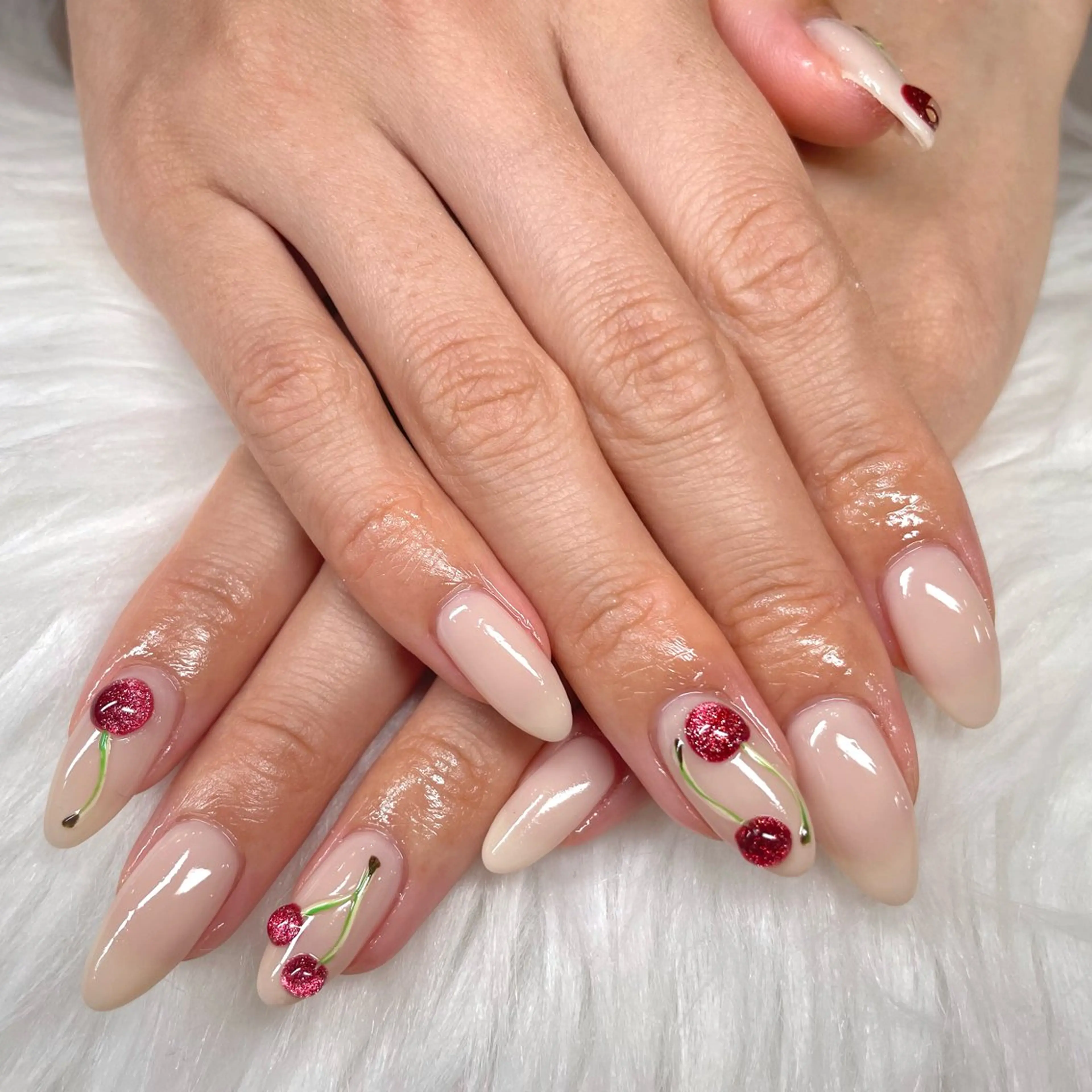 ネイル ワンカラーネイル ぷっくりネイル 三浦 絆生のネイルデザイン