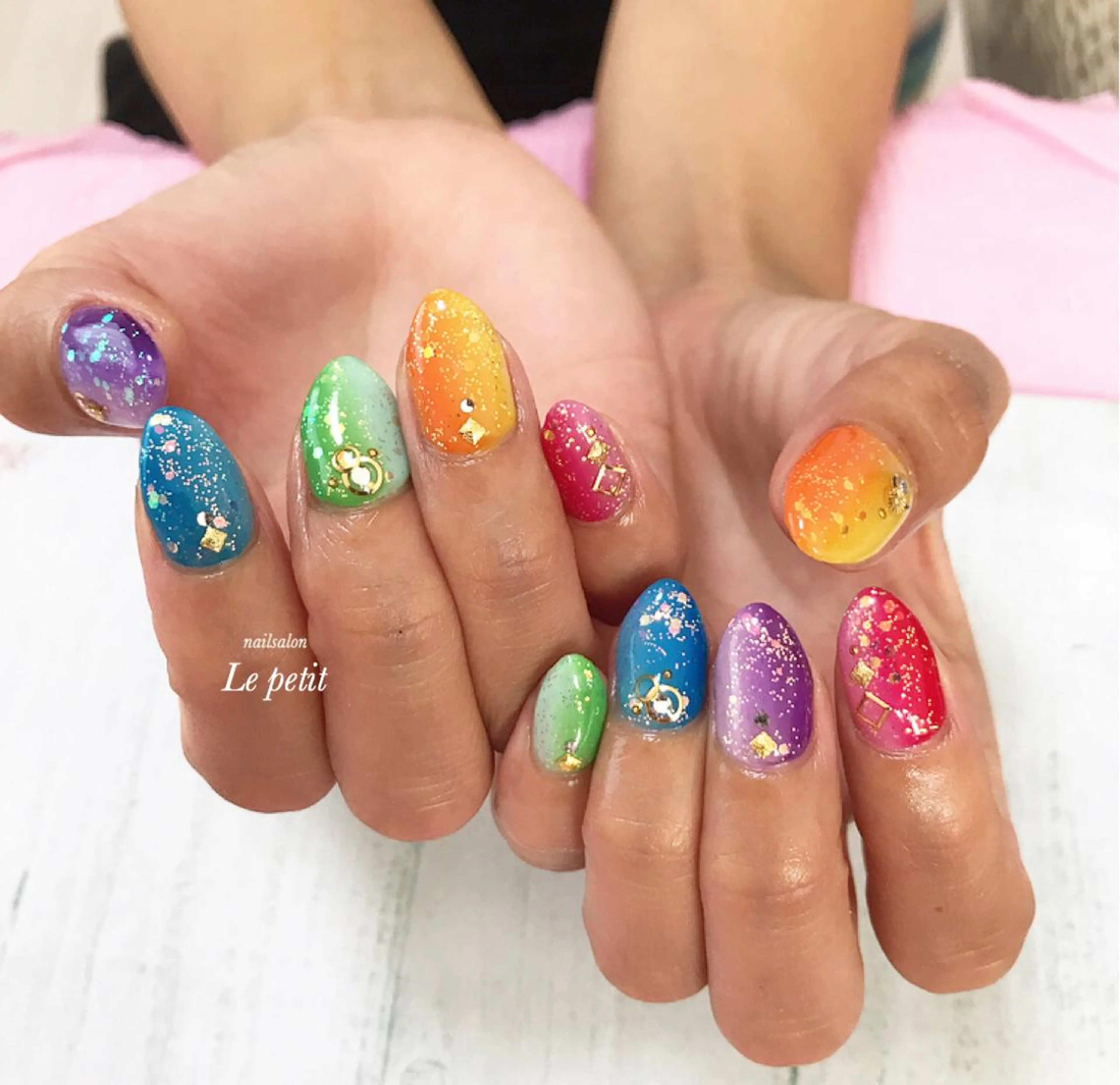 ネイル 石野 広佳のネイルデザイン