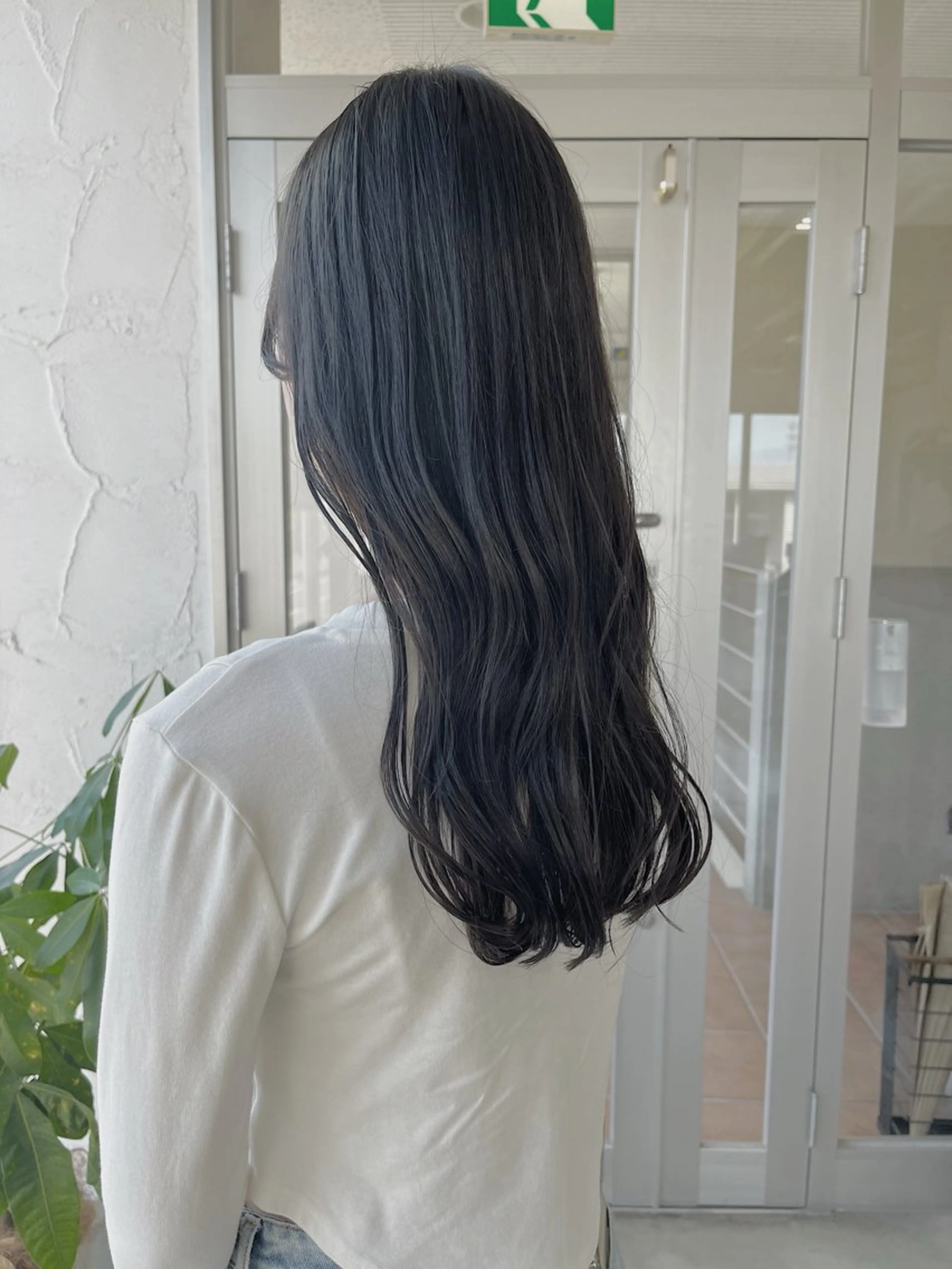 セミロング 荒川泰輝/オリーブ カラー/透明感カラーのヘアスタイル