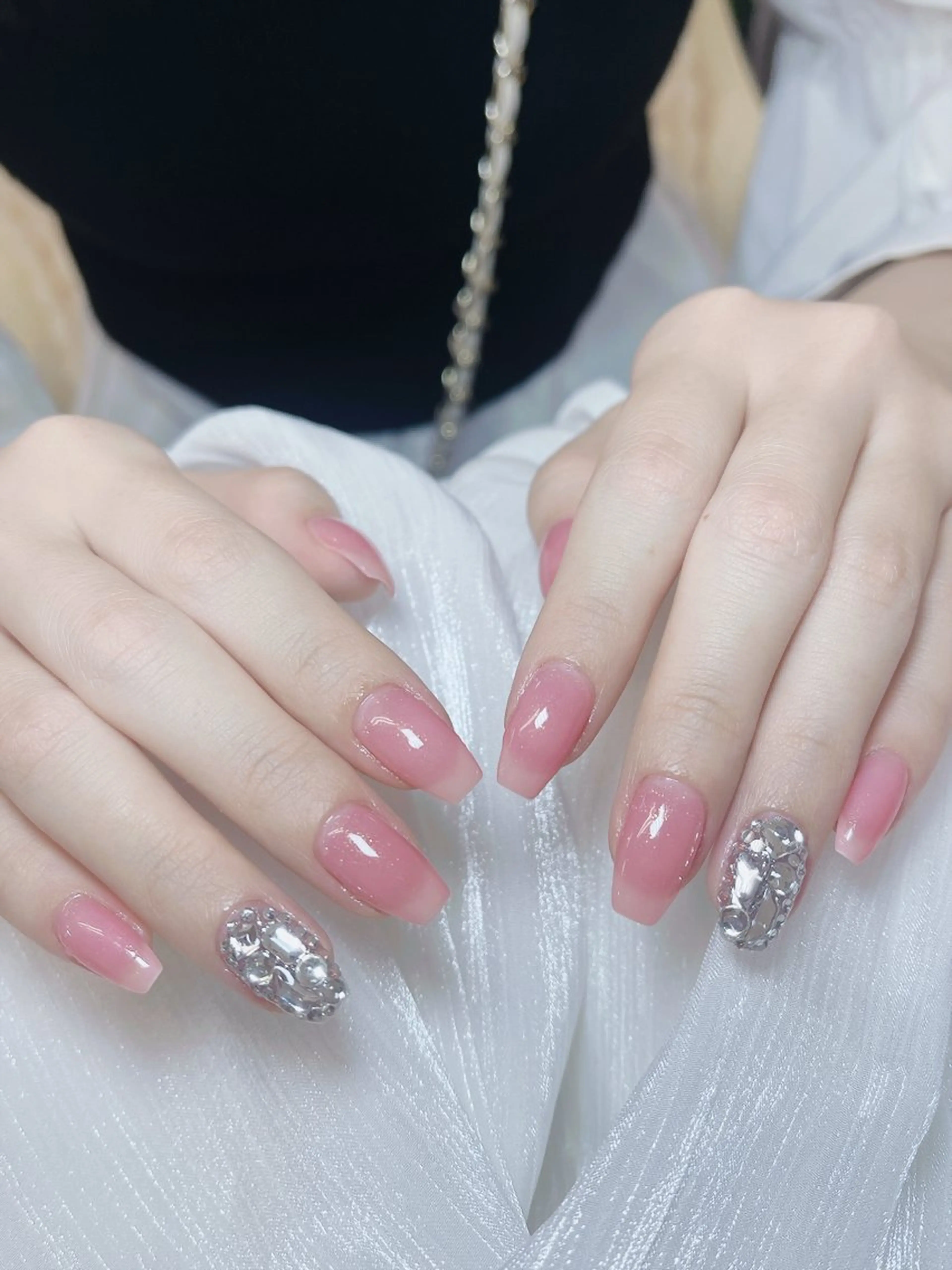 ネイル チークネイル フレンチネイル グラデーション キラキラネイル 韓国ネイル ハンドネイル DUO MI nail salonのネイルデザイン