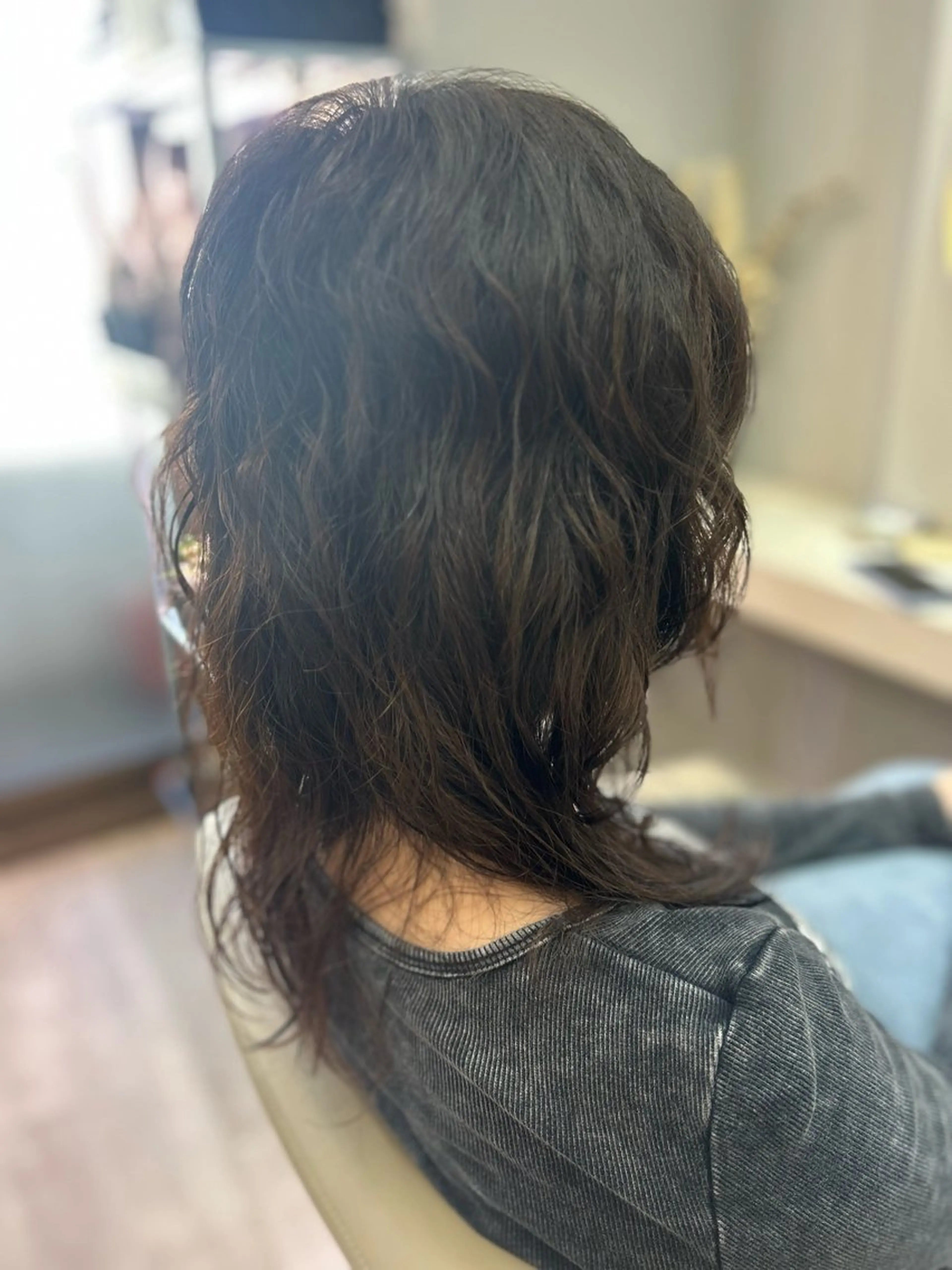 セミロング セミロングパーマ ウルフカット 池田 太一のヘアスタイル