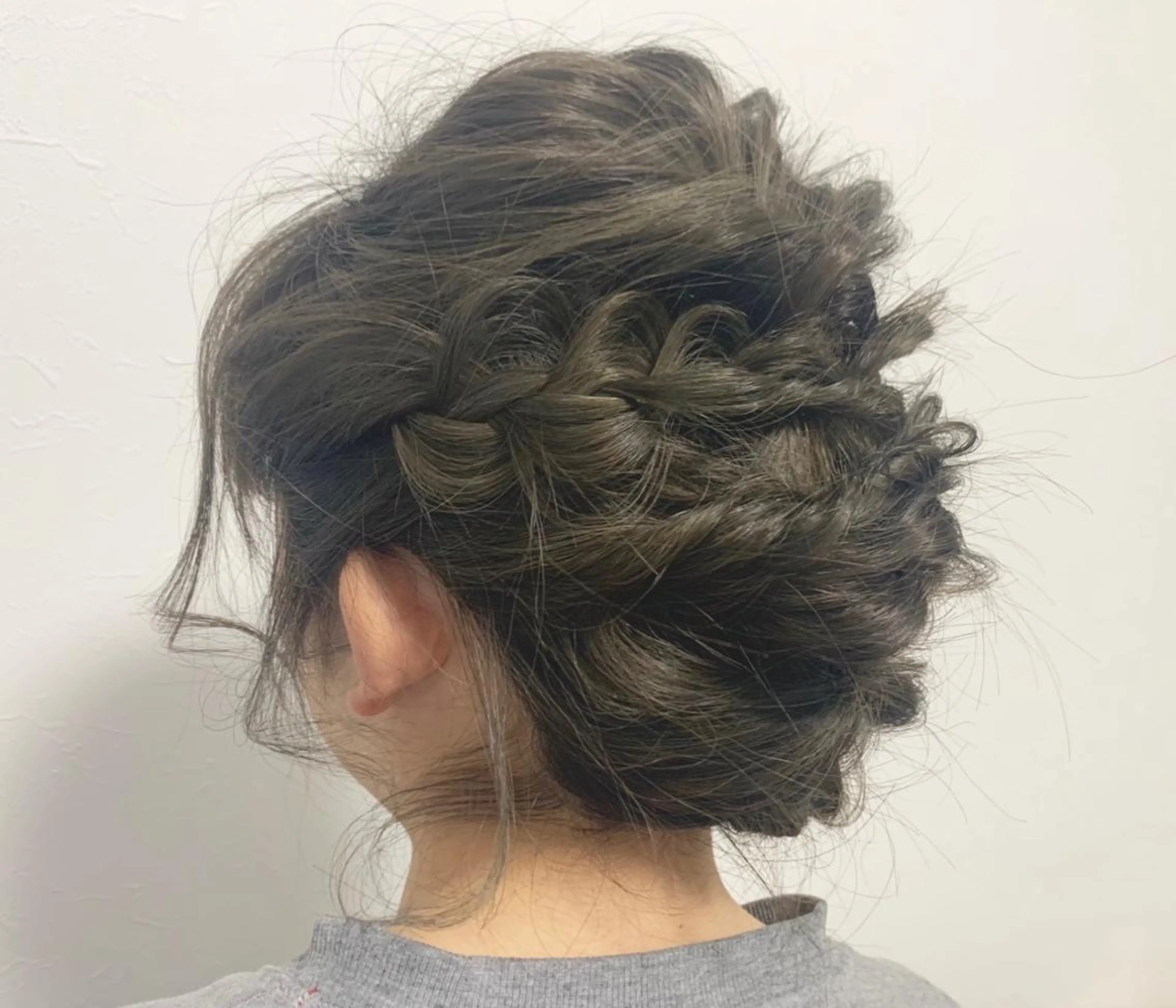 ミディアム ヘアアレンジ 森野美咲🇰🇷 レイヤー/顔周りのヘアスタイル