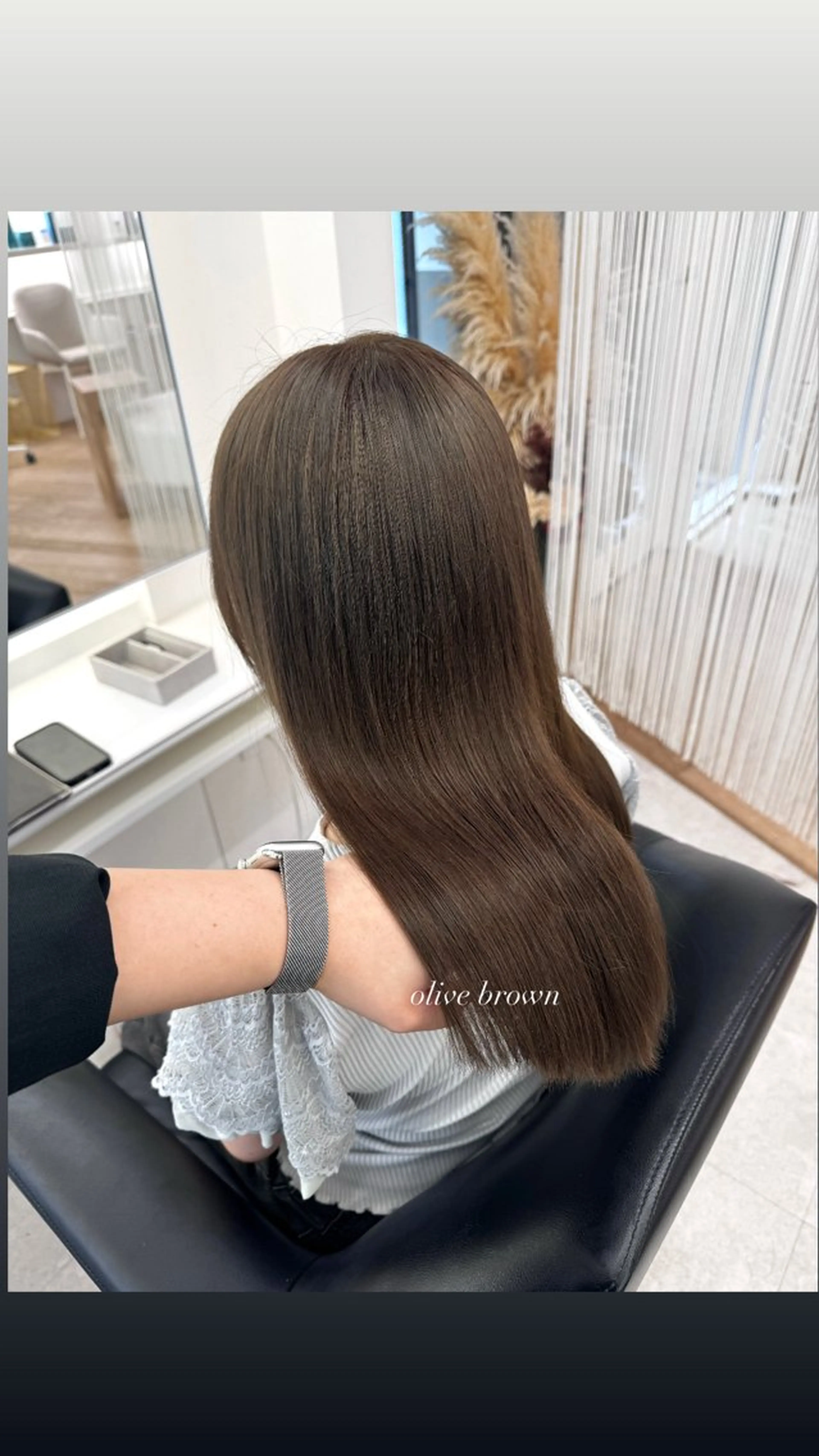 ロング カラー ParveMix 宮﨑 梨里のヘアスタイル