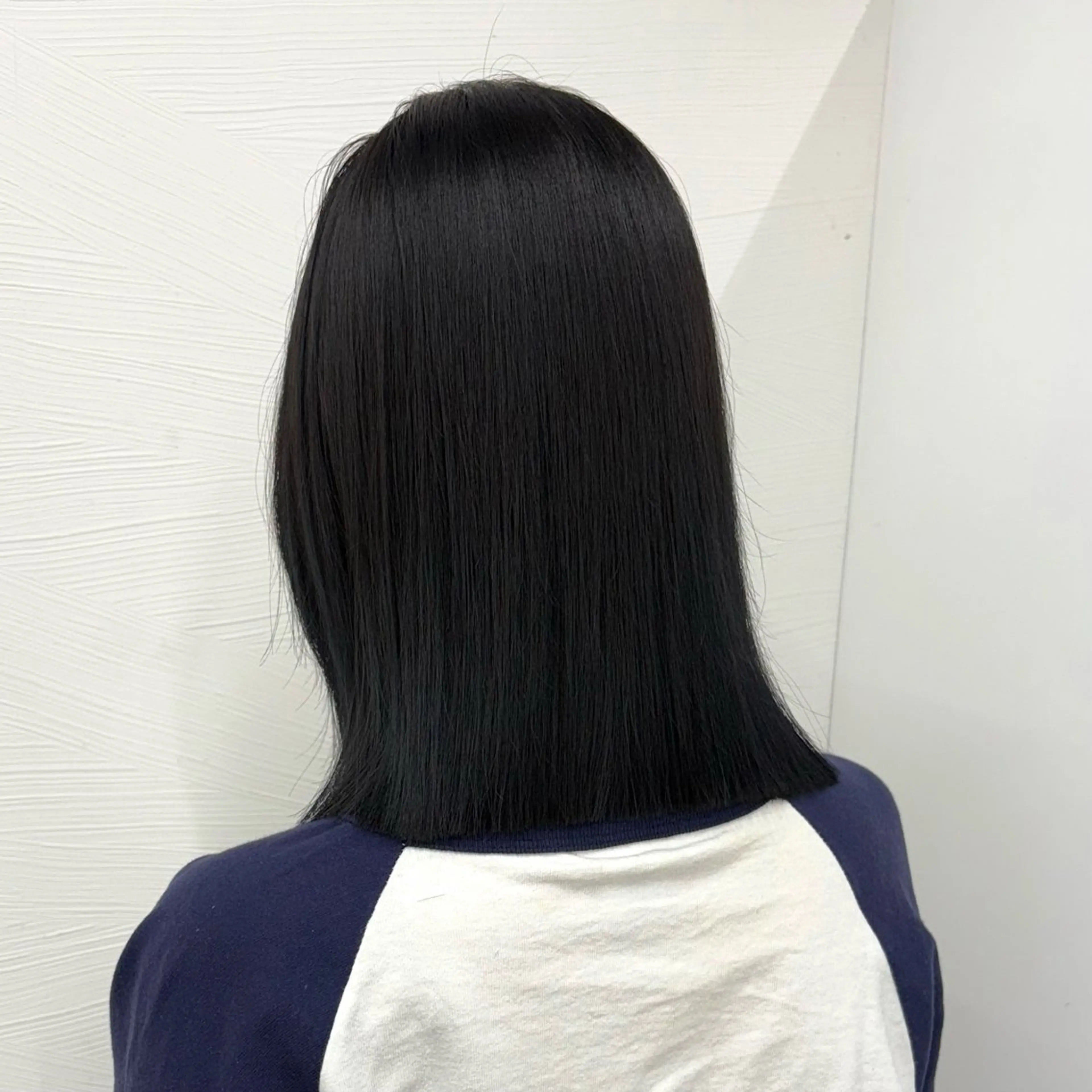 セミロング カット 縮毛矯正 パーマ特化美容師 mikuのヘアスタイル