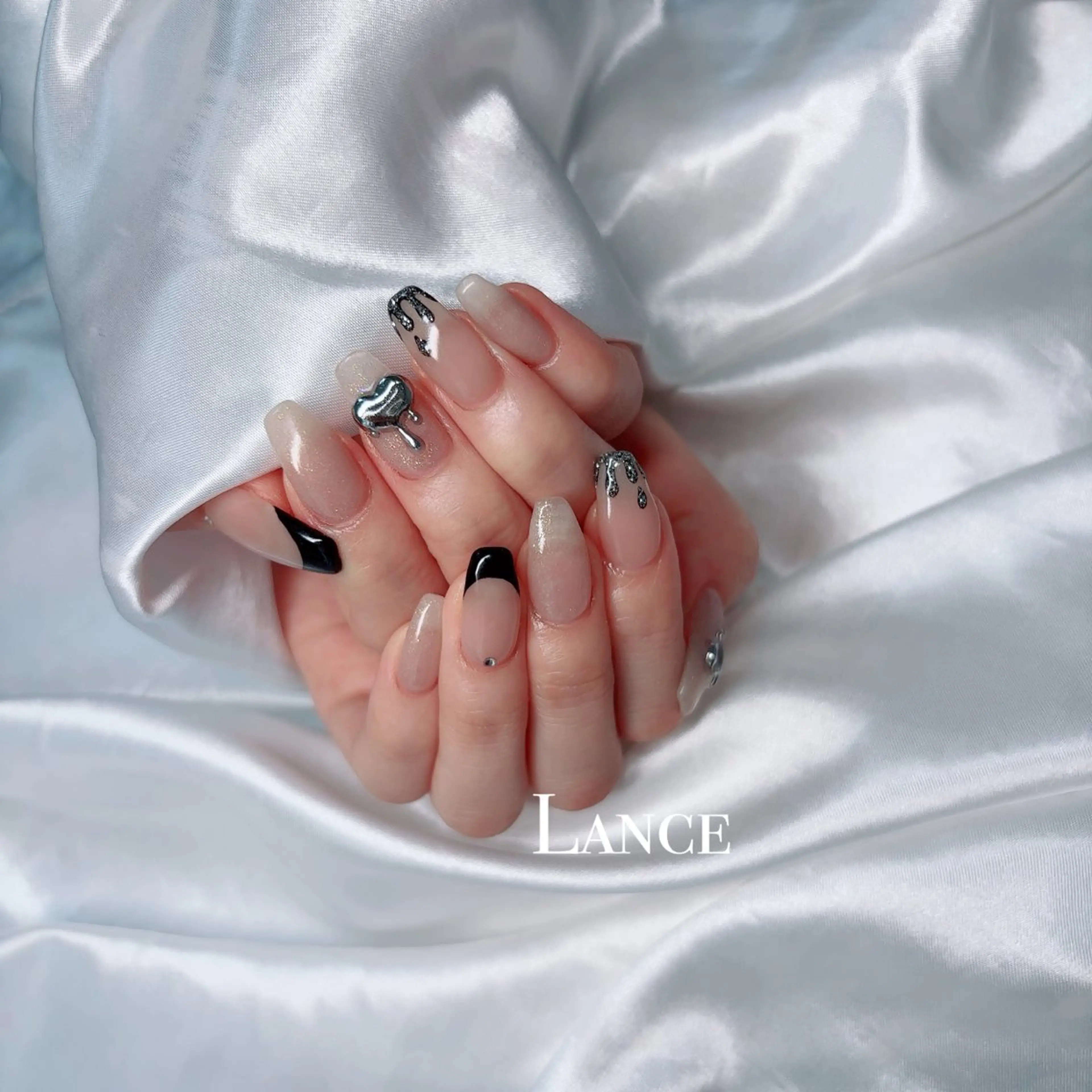 ネイル オーロラネイル フットネイル 氷ネイル・うるうるネイル キラキラネイル 韓国ネイル Lance nailのネイルデザイン