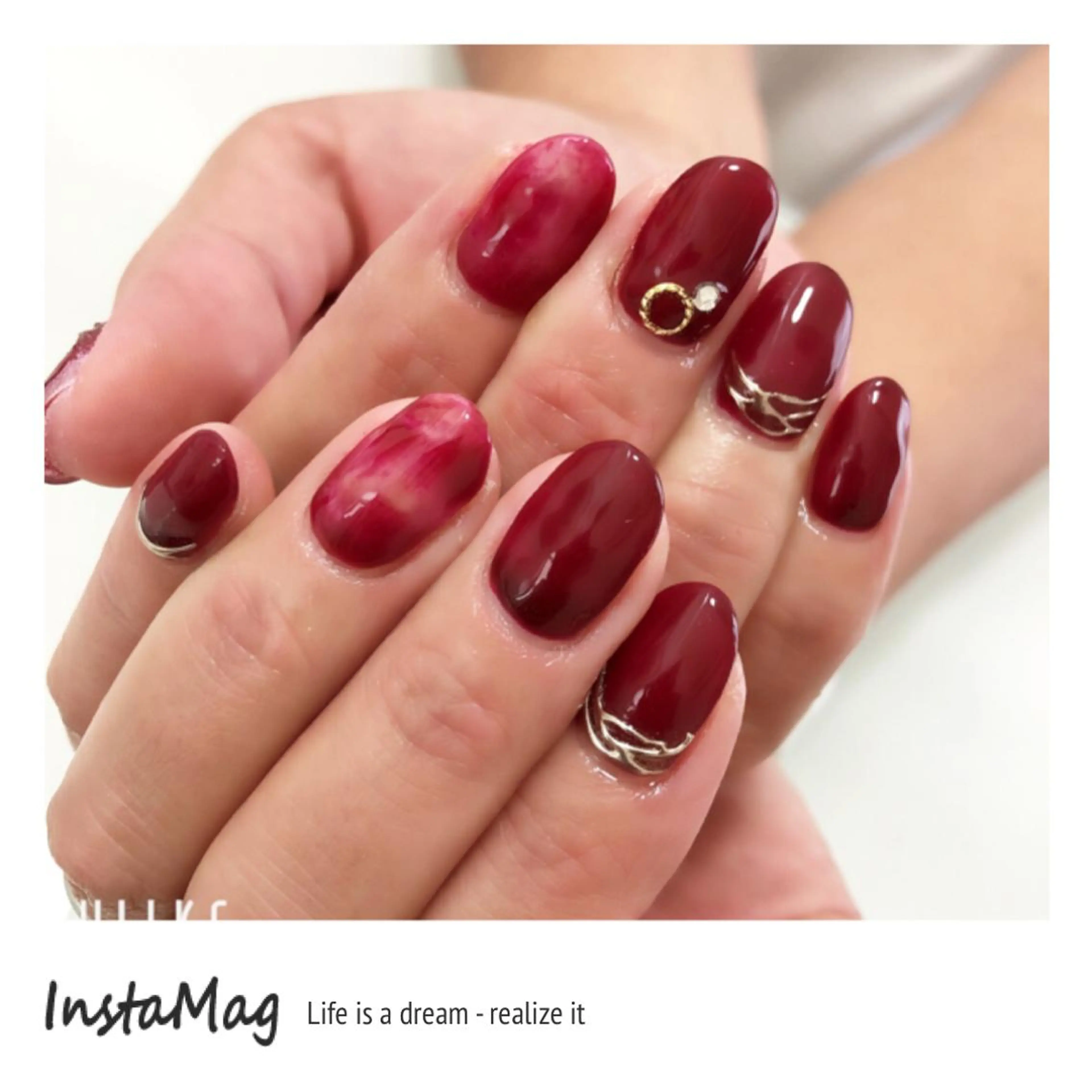 ネイル ボルドー ジェルネイル 韓国ネイル ミラーネイル 持ち込み Azulsou 廣川愛のネイルデザイン