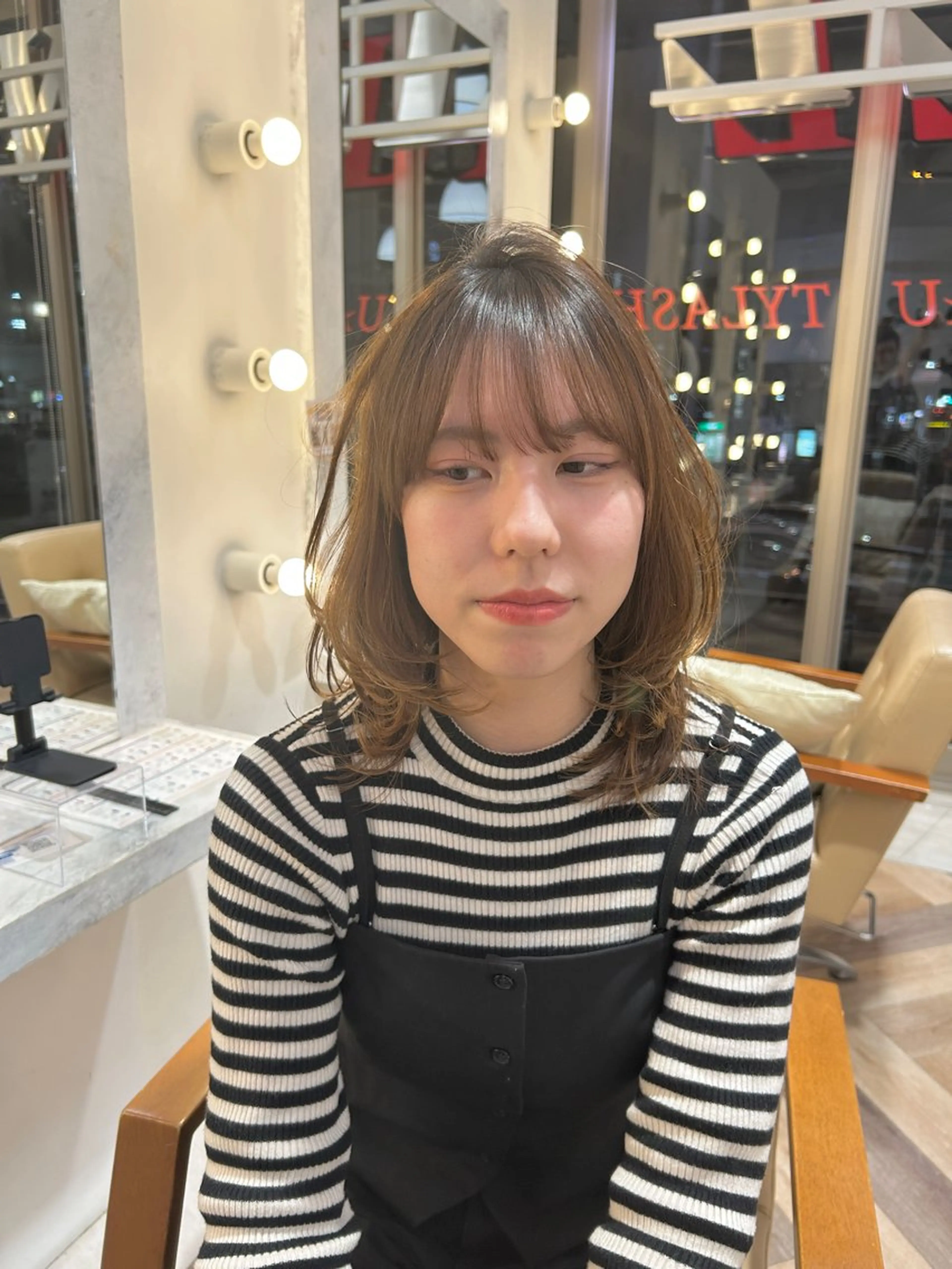 ミディアム カラー ミディアムレイヤー レイヤーカット カット 野田阪神/レイヤー/ ハイライト/yuuのヘアスタイル