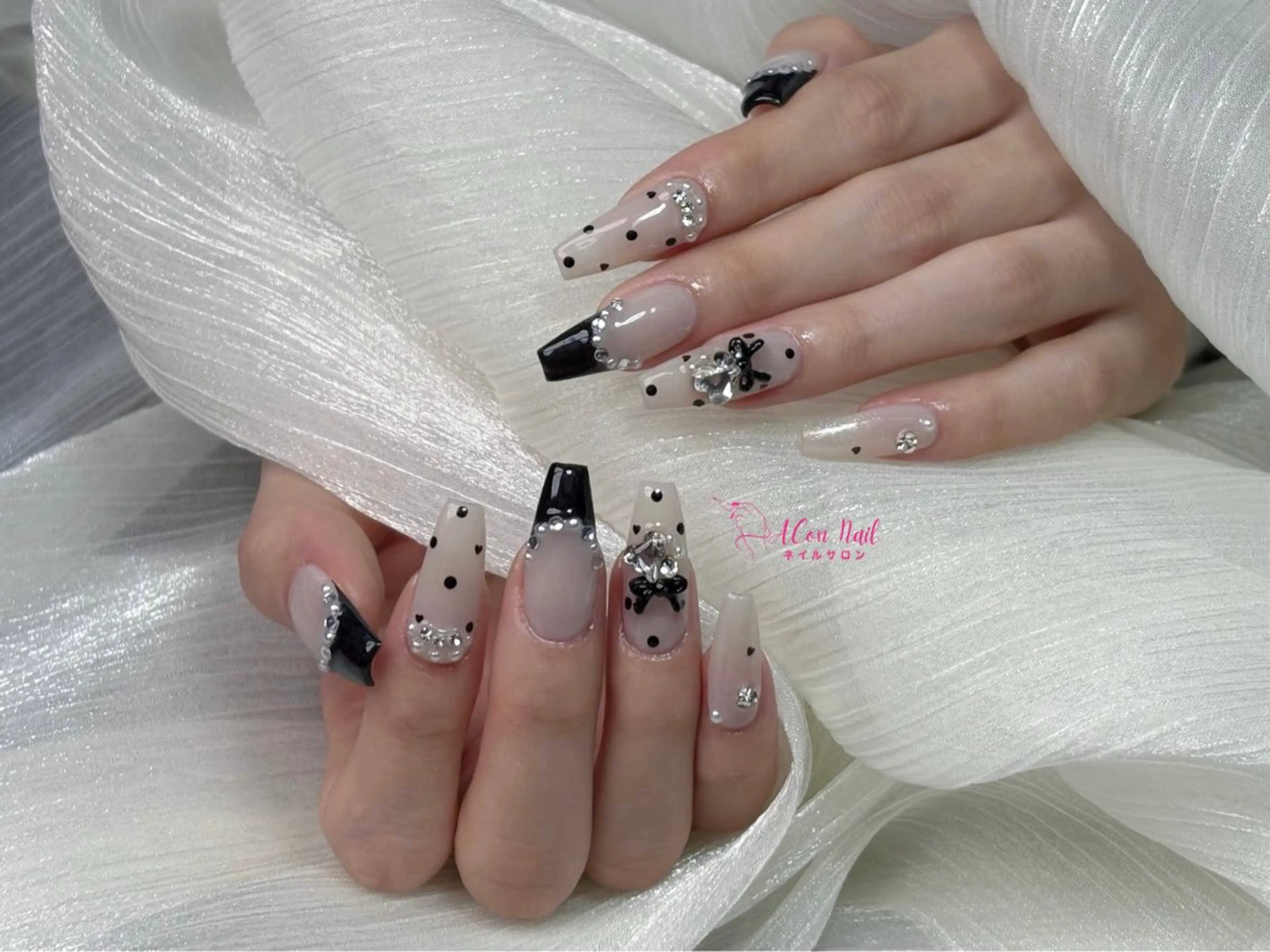 ネイル 桜ネイル 長さ出し フラワーネイル フレンチネイル ジェルネイル ハンドネイル ACon NailSalonのネイルデザイン