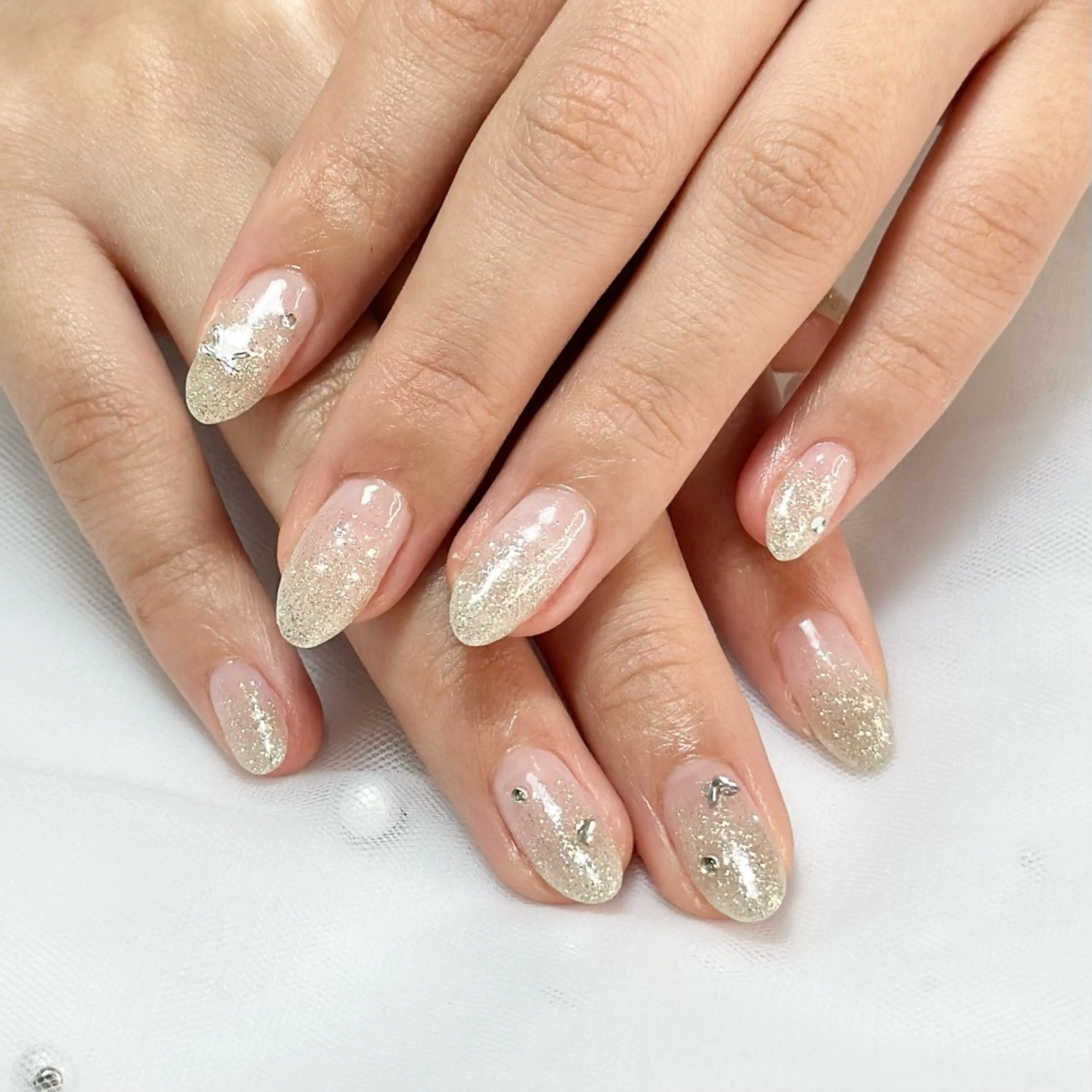 ネイル ストーンネイル HAIR&MAKE POSH 日暮里のネイルデザイン