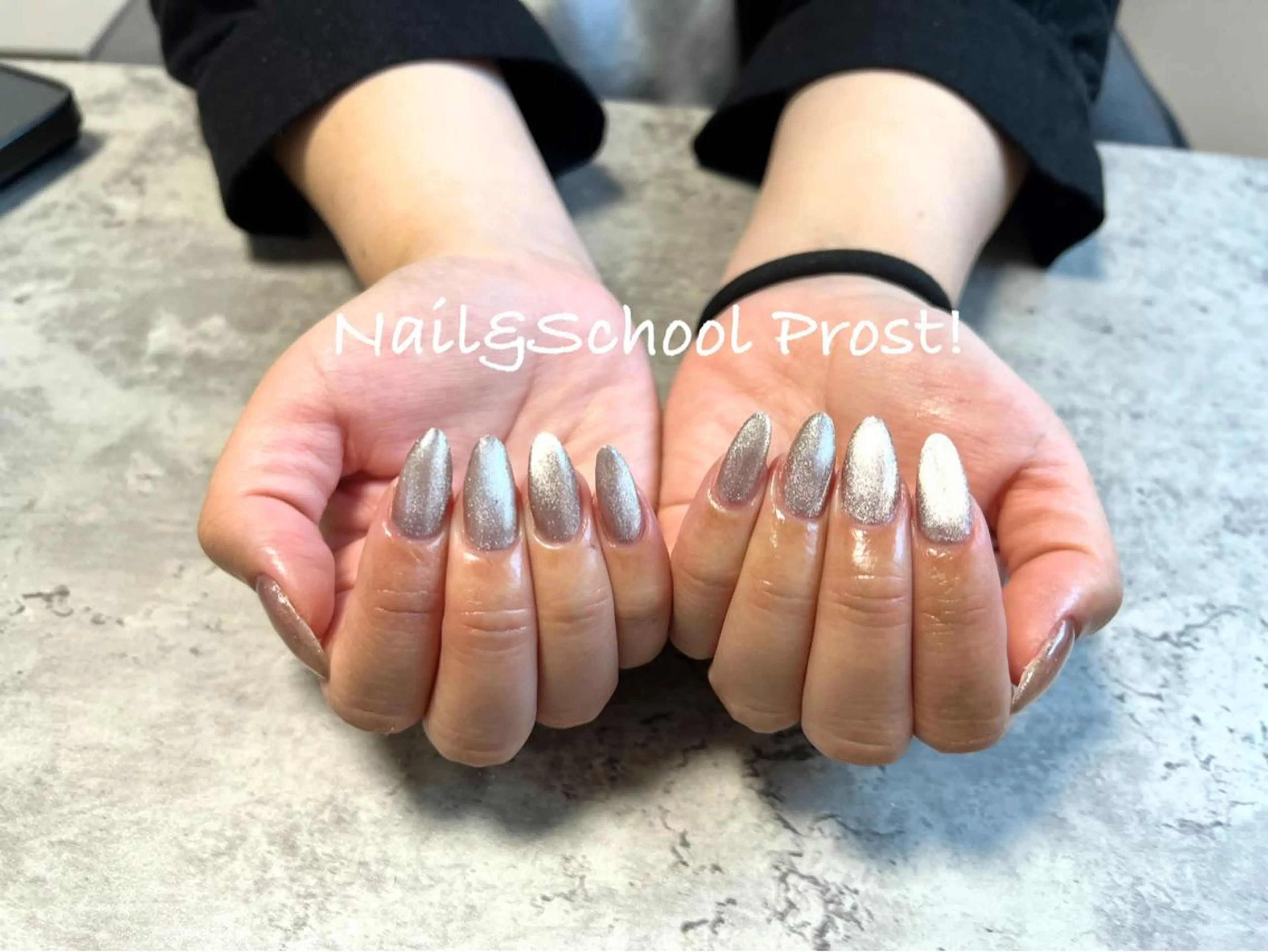 ネイル マグネットネイル Nails Prost!のネイルデザイン