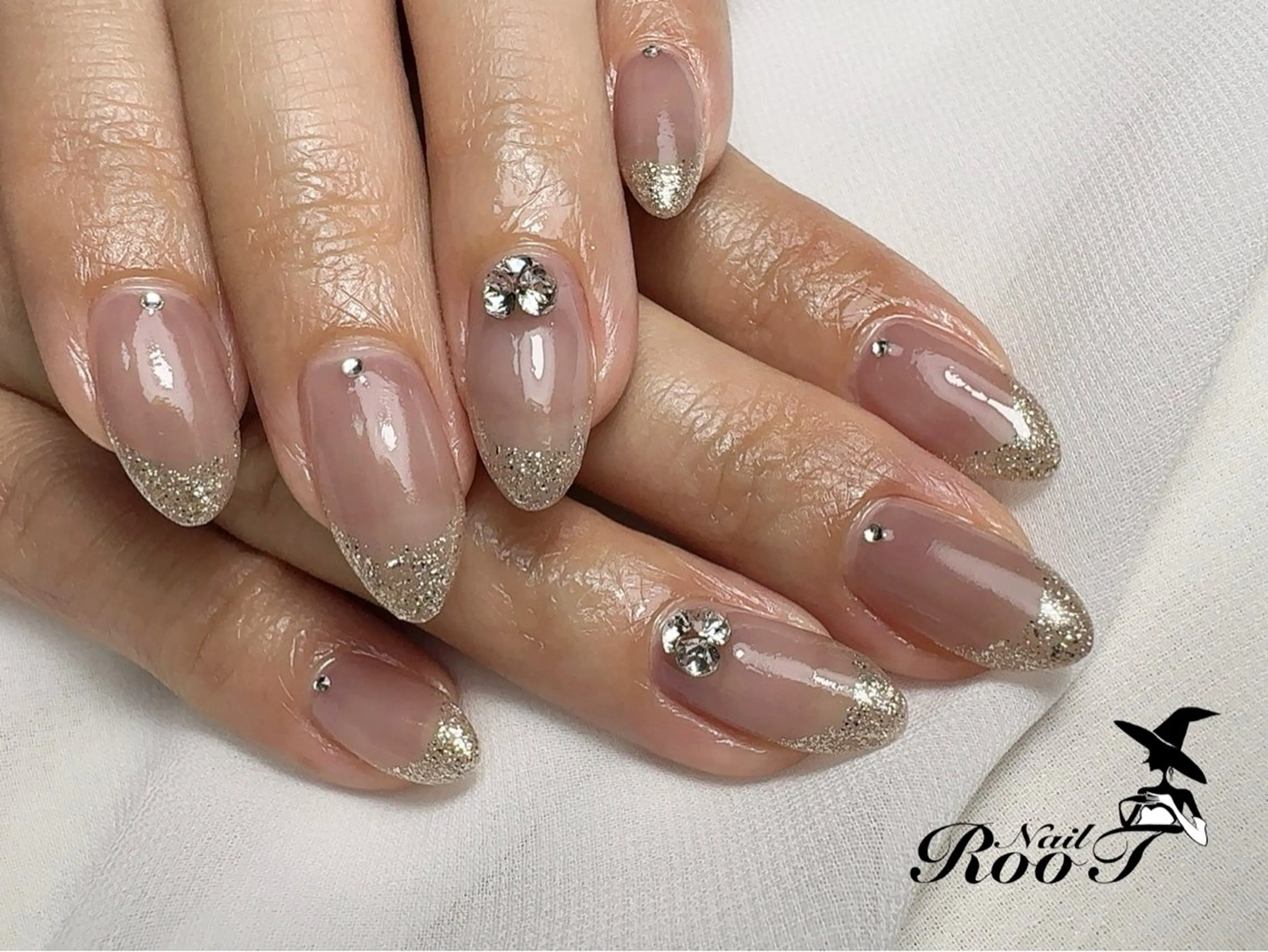 ネイル フレンチネイル ラメ(グリッター) ハンドネイル RooT Nailのネイルデザイン
