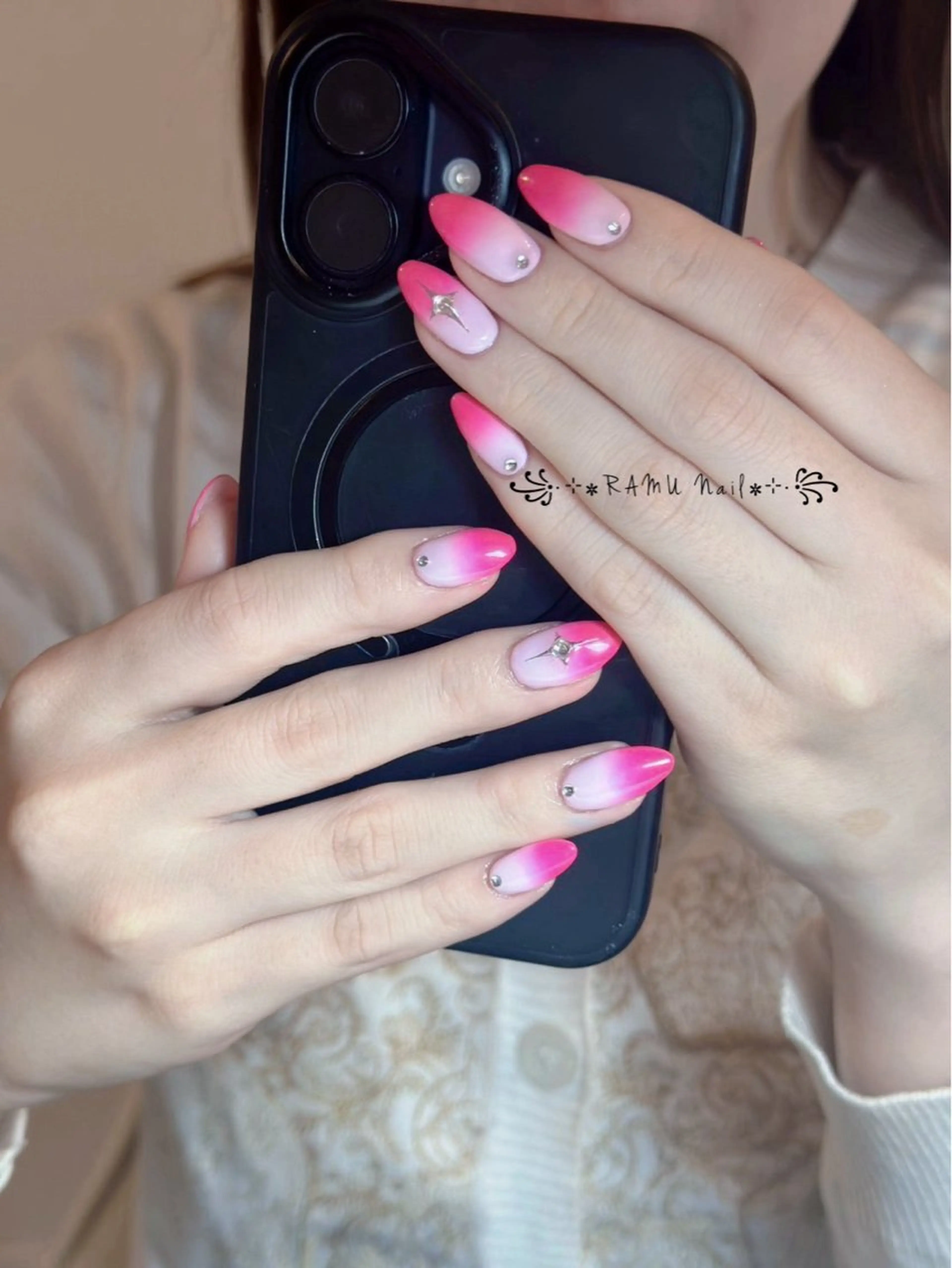 ネイル キラキラネイル マグネットネイル ミラーネイル ピンク ストーンネイル ハンドネイル RAMU Nail 恵比寿店のネイルデザイン