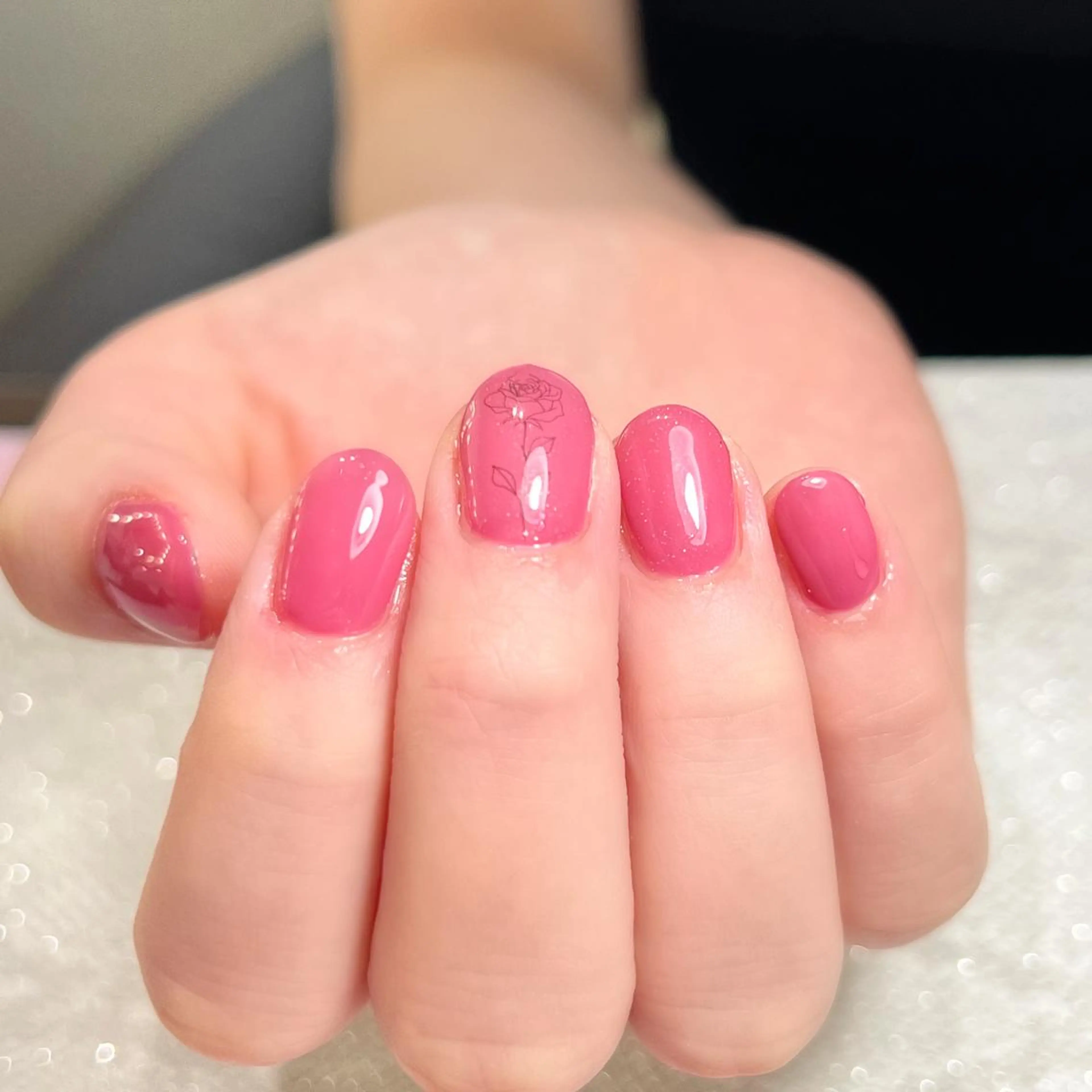 ネイル Lune’a BEAUTY TOKYO所属・Mizuliネイル 眉毛メイクのサロンのネイルデザイン