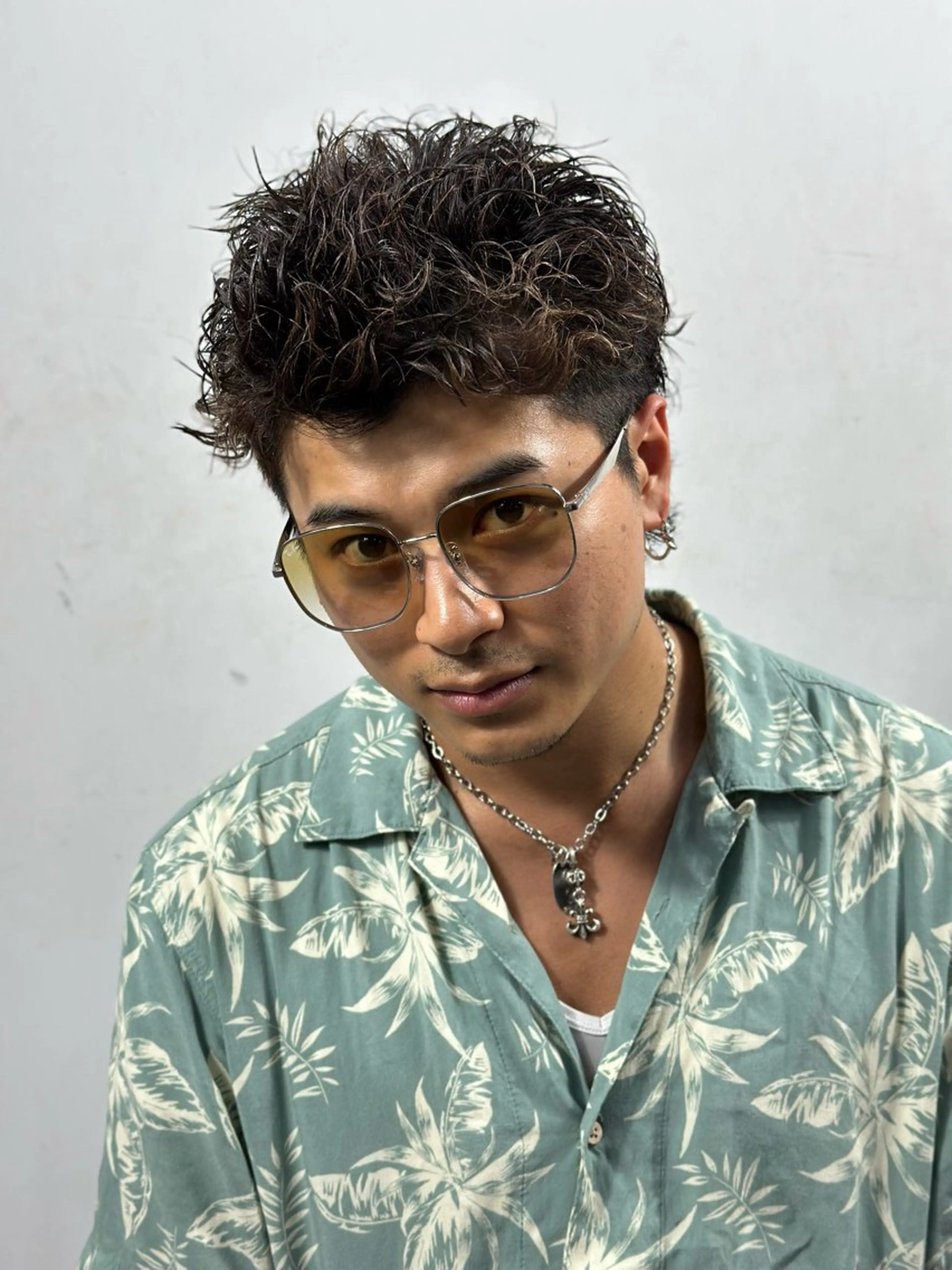 ショート パーマ メンズ 浅見 天翔のヘアスタイル