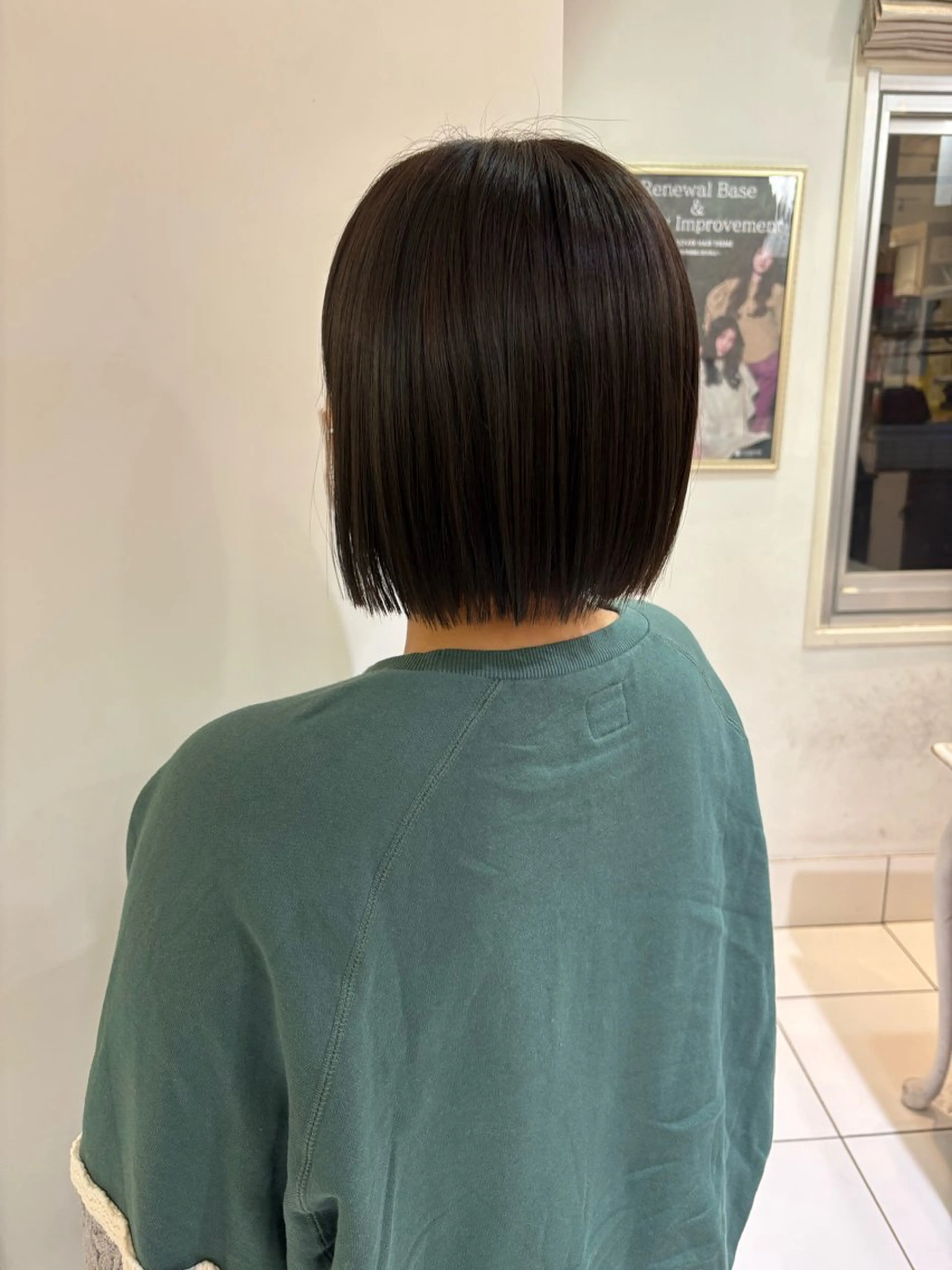 ショート カラー 切りっぱなしボブ オリーブカラー ボブ ✨過去1と言わせます ✨柿沼幸輝のヘアスタイル