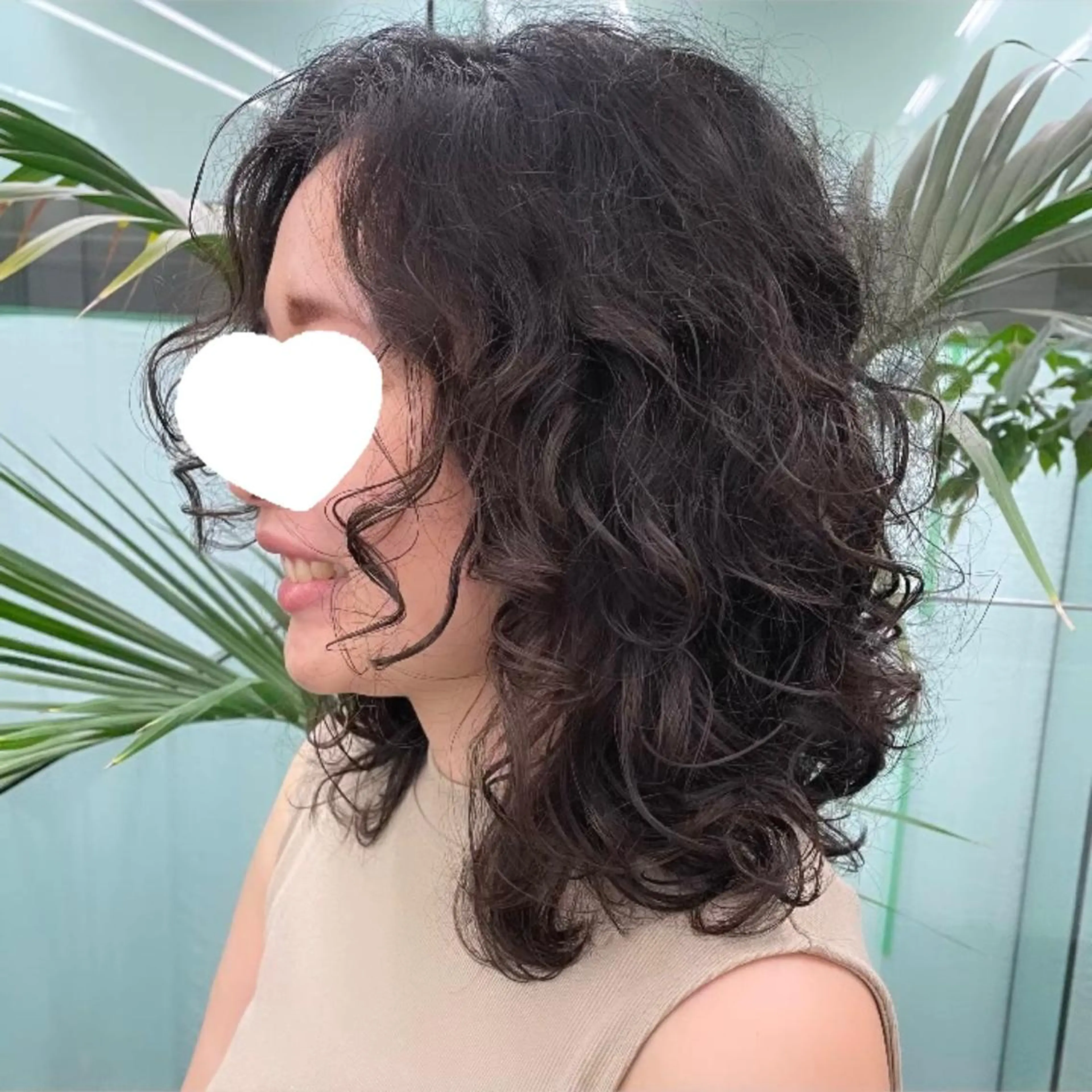 ロング パーマ ひなた あゆみのヘアスタイル