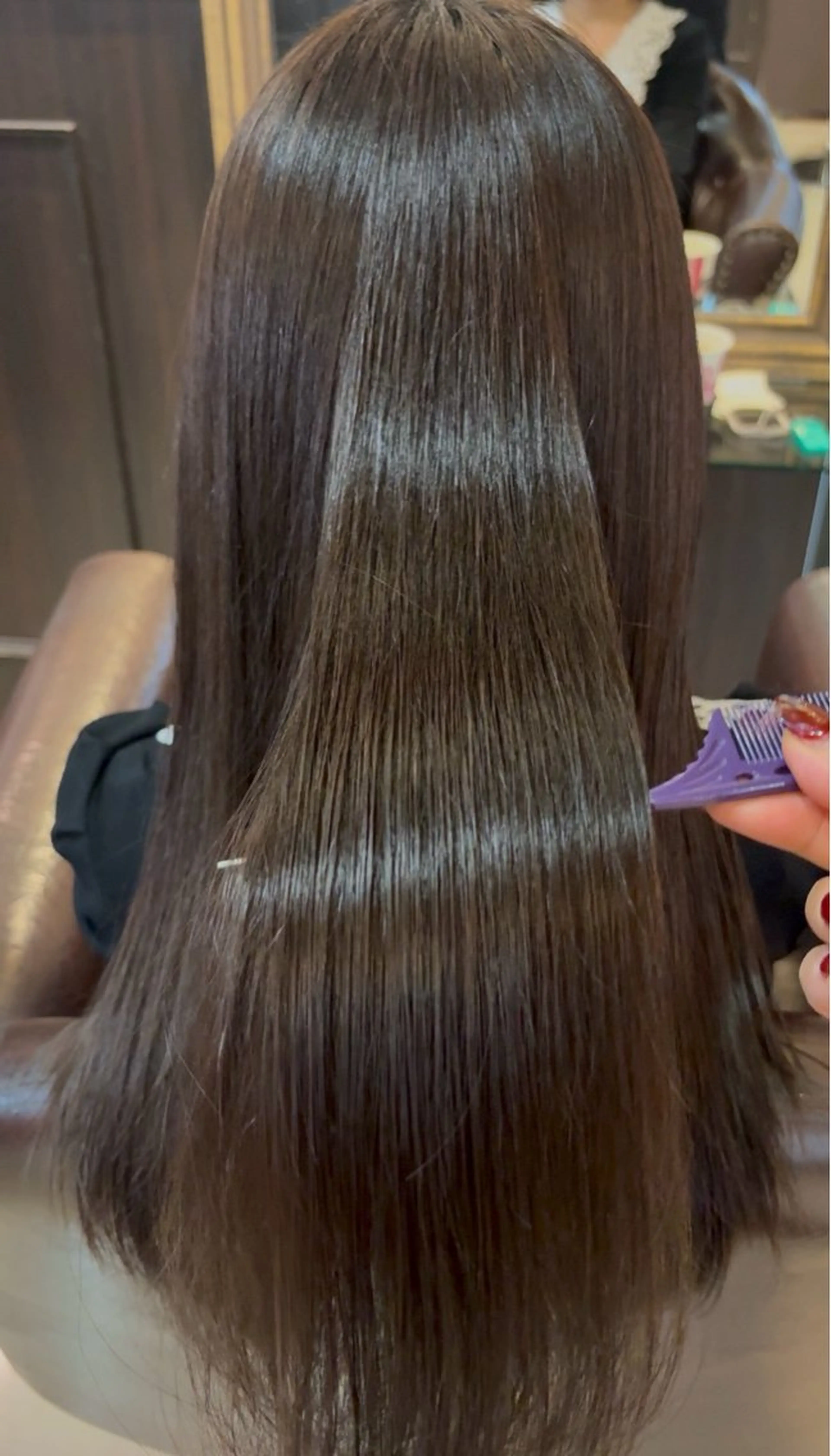 セミロング 秋澤 楓のヘアスタイル