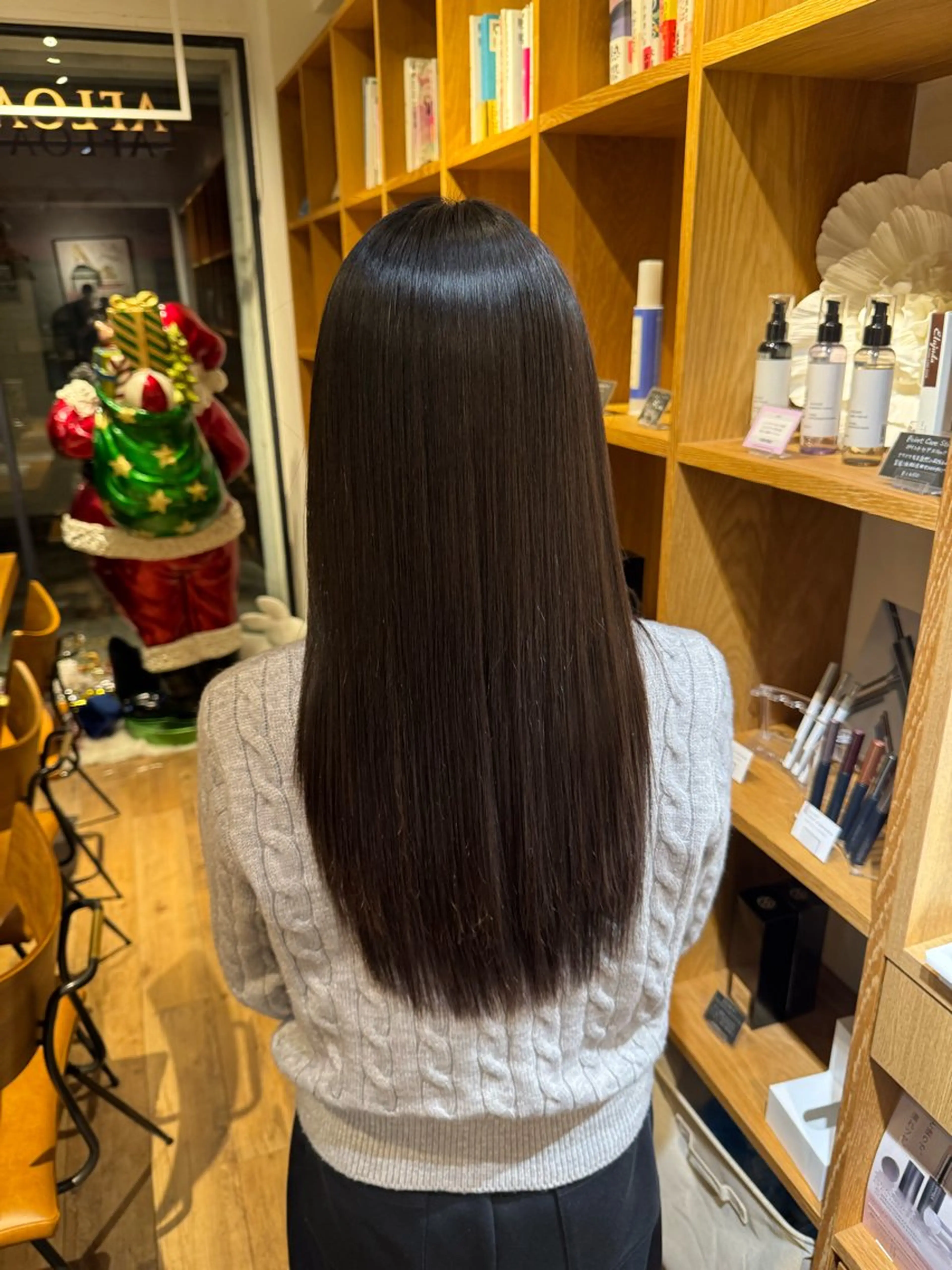 セミロング カット 縮毛矯正 トリートメント 美髪/髪質改善 川口凌弥のヘアスタイル