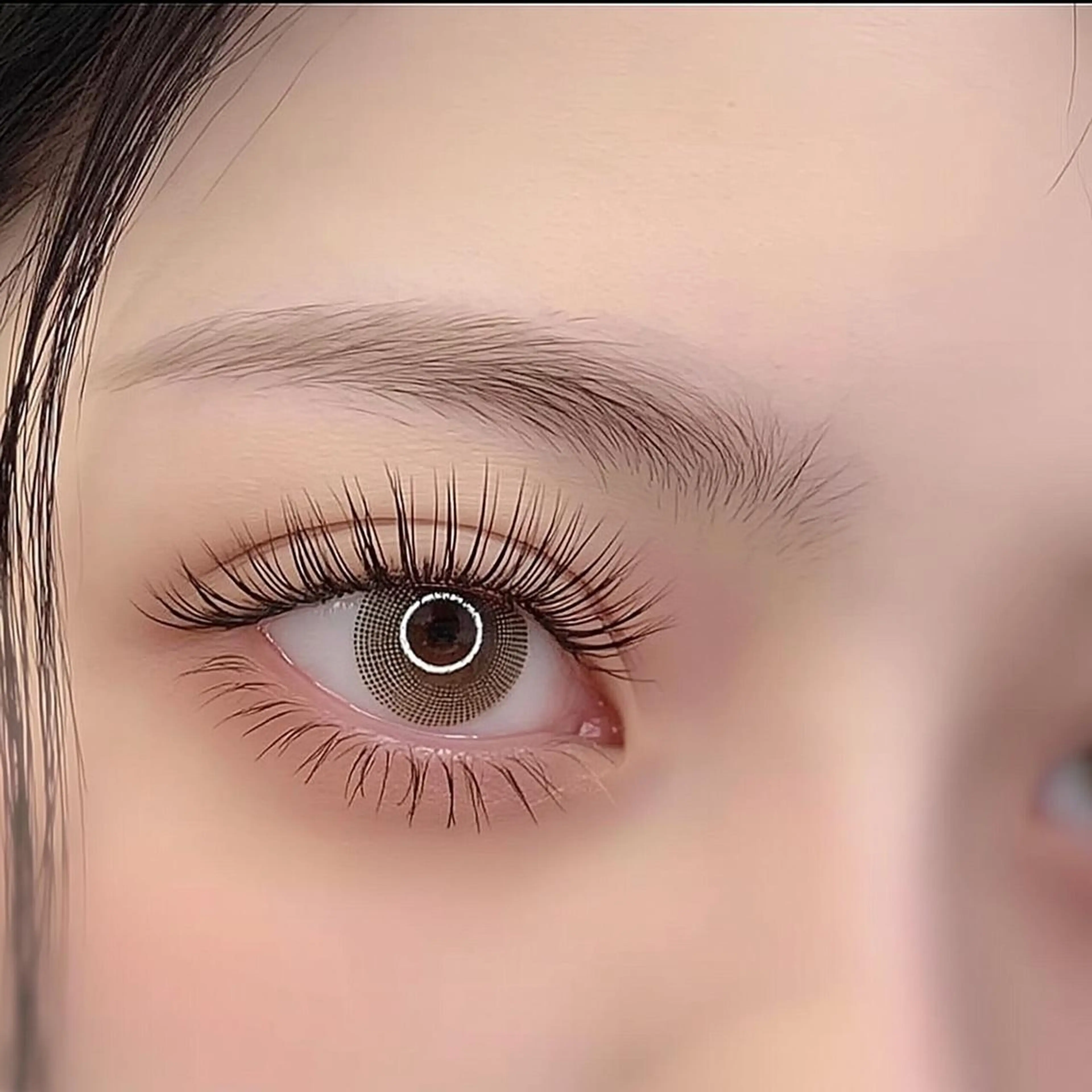マツエク・マツパ 束感まつ毛 韓国風マツエク パリジェンヌラッシュリフト まつげパーマ マツパ PLATINUM DOLL arisaのマツエク・マツパデザイン