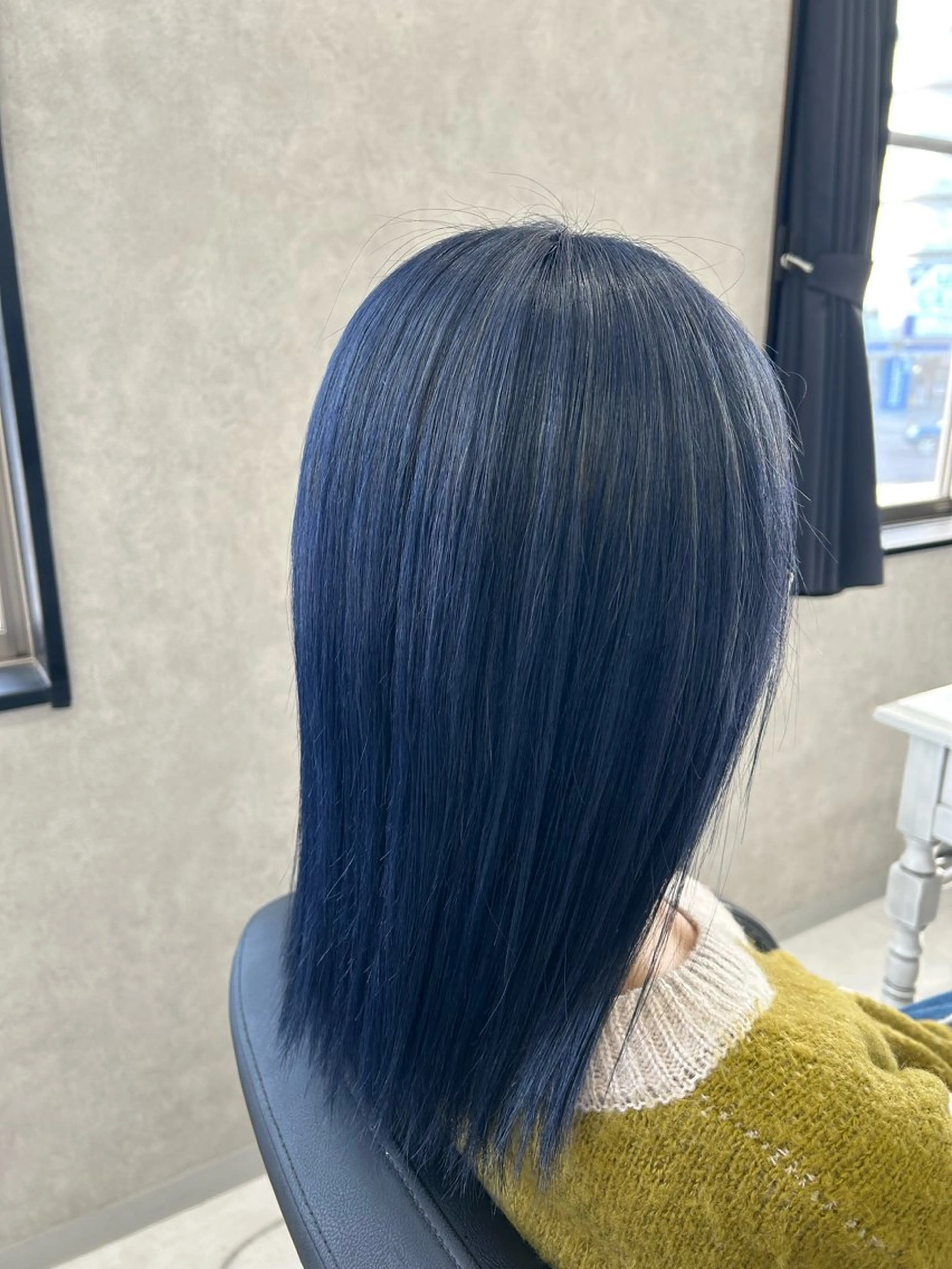 ミディアム カラー ネイビーカラー カット ヘアカラー 🫧高鹿汰一髪質改善 /白髪ぼかし🫧のヘアスタイル