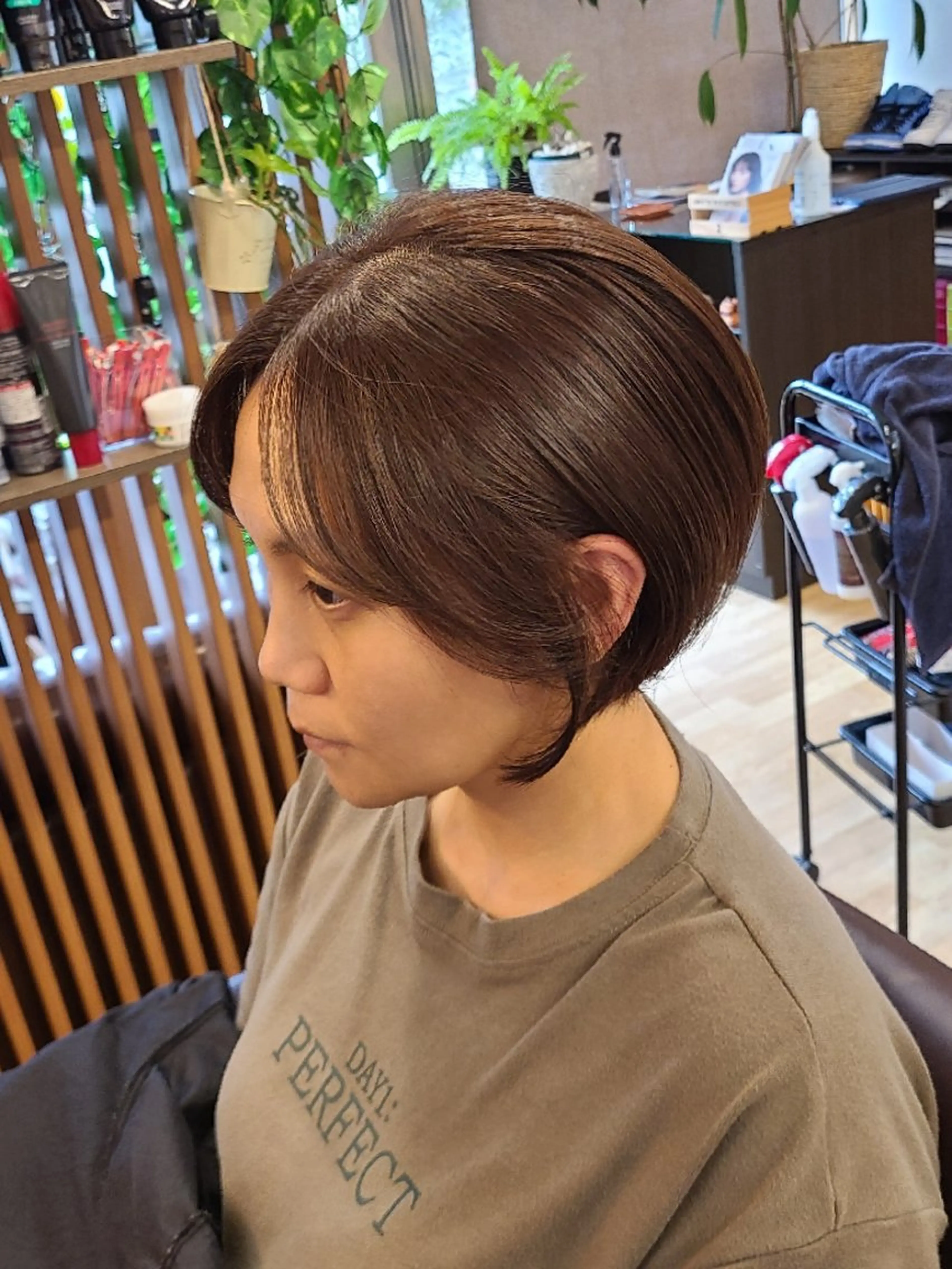 ショート 学生 シ マのヘアスタイル