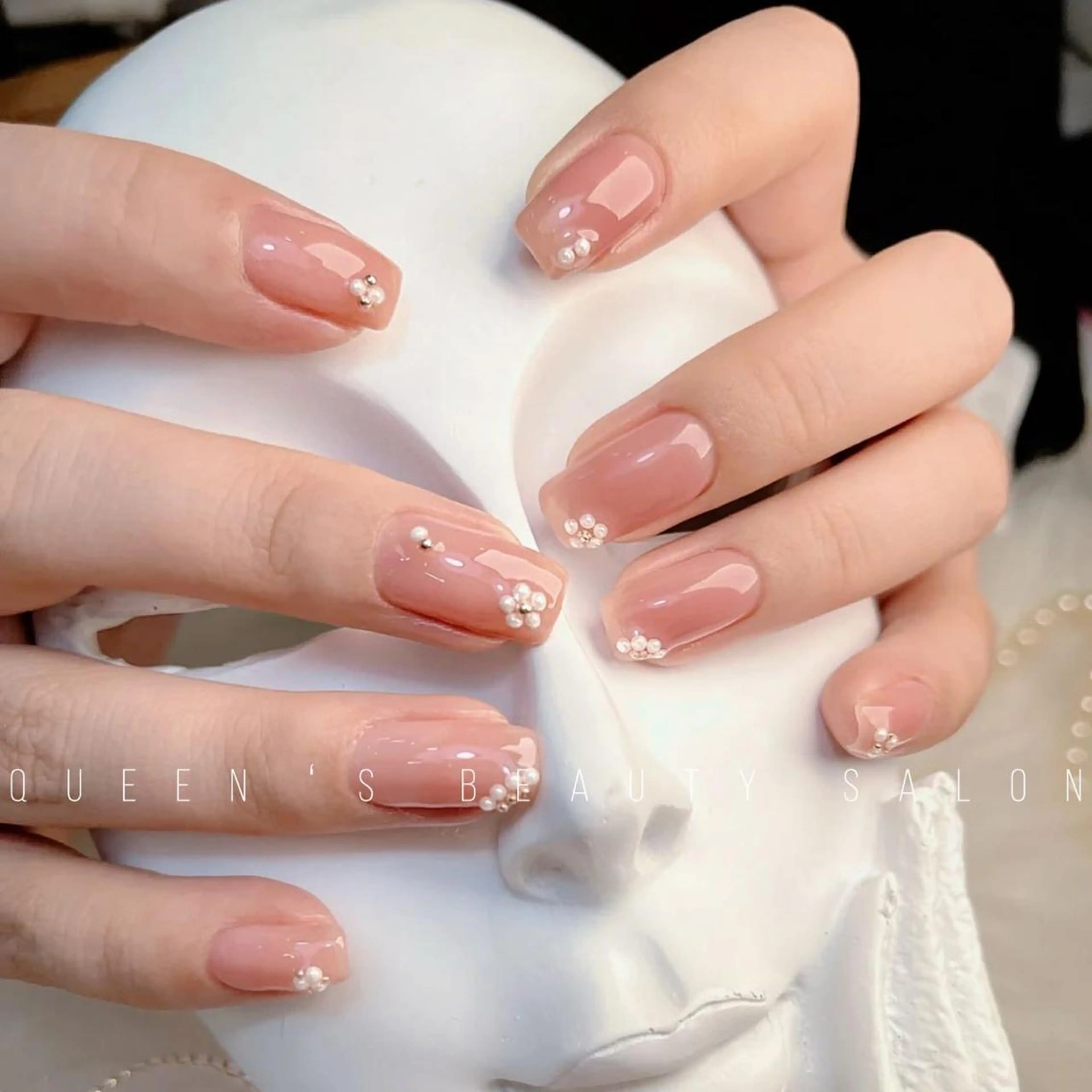 ネイル ハンドネイル Queens マオのネイルデザイン