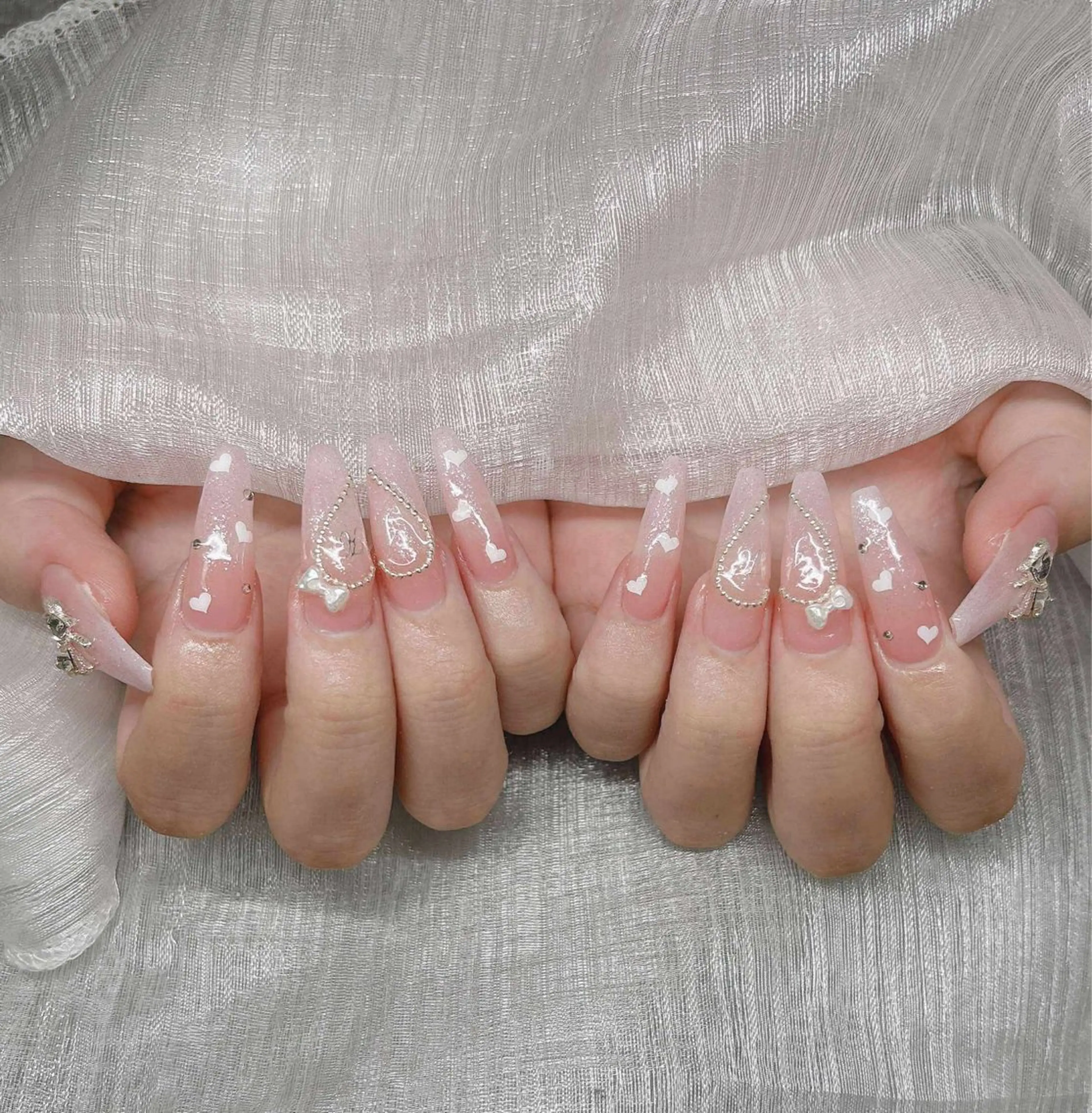 ネイル ハンドネイル Lee Nailsのネイルデザイン