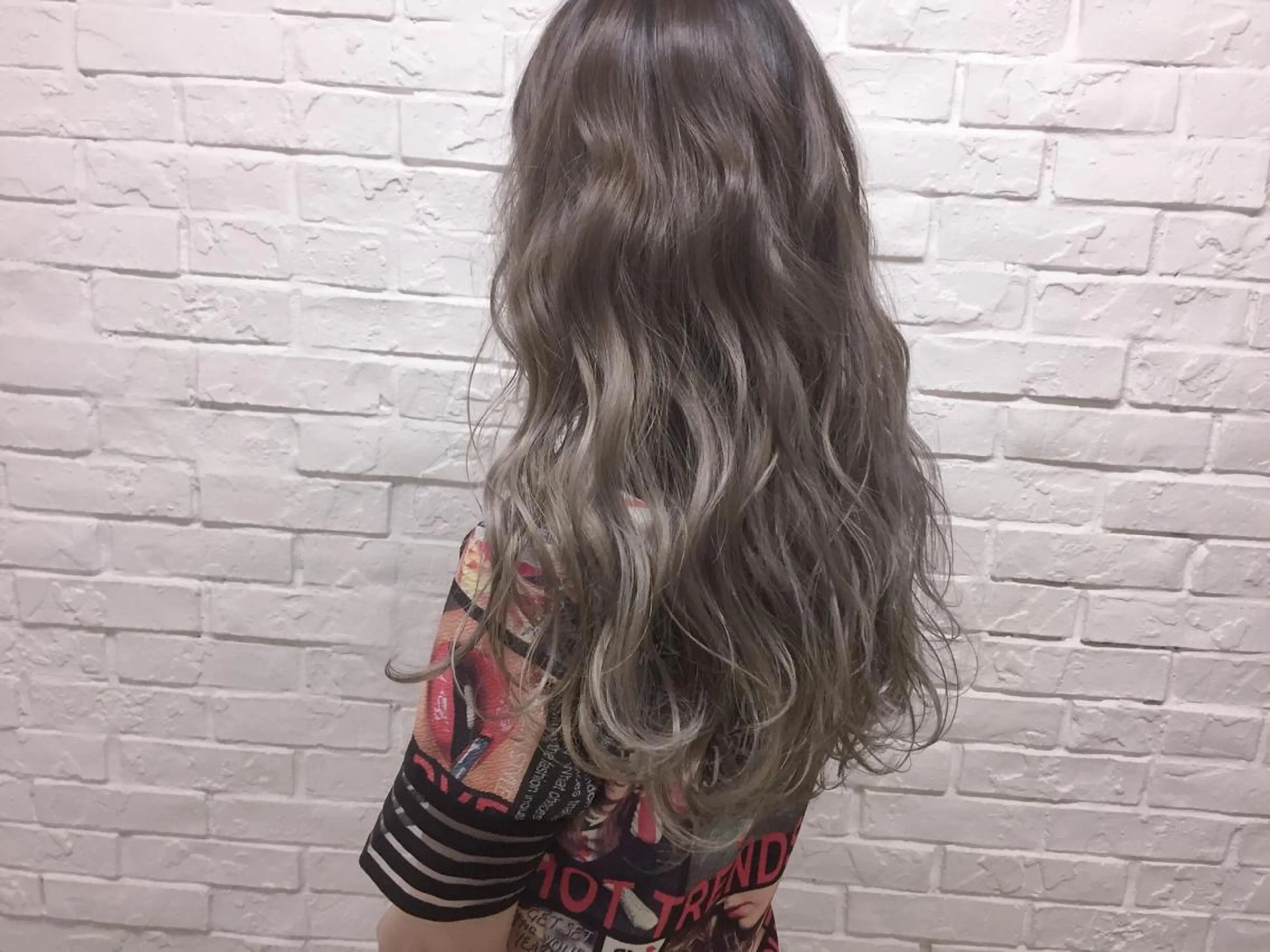 ロング カラー グラデーションカラー グレージュ Hairsalon F＋Moana by　HEADLIGHT所属・salonF 🔸hamaのマツエク・マツパデザイン