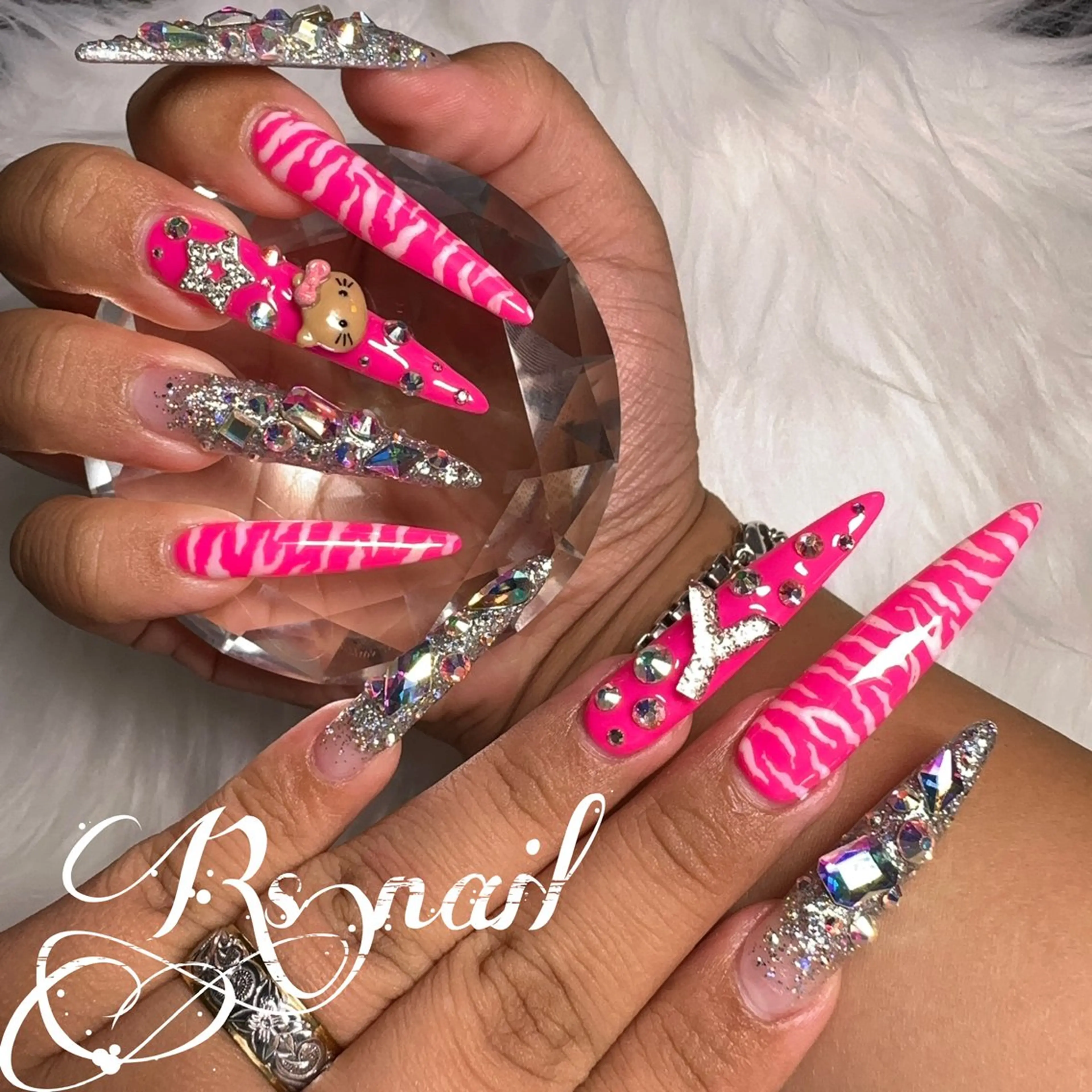 ネイル 加藤 麗華のネイルデザイン