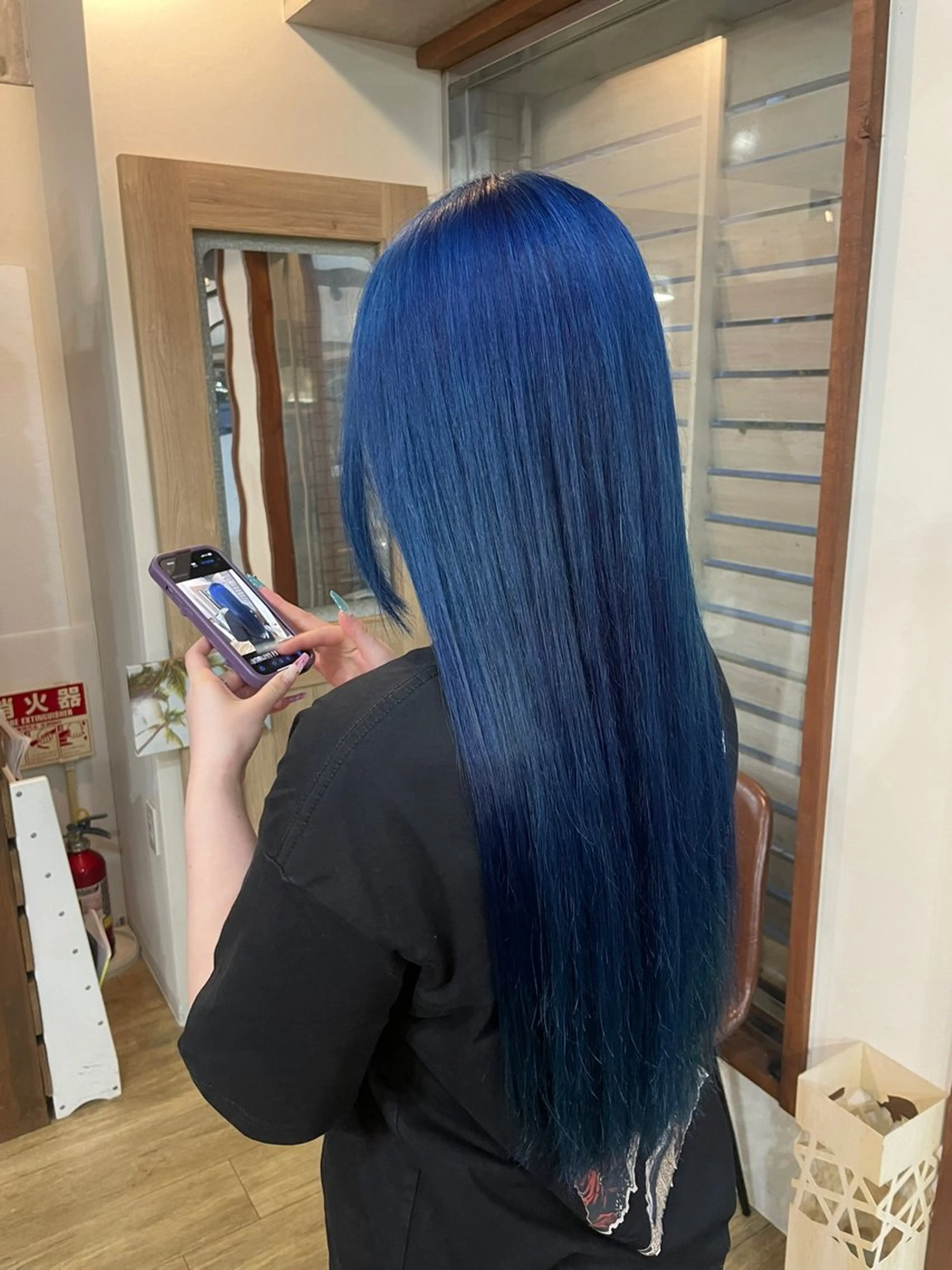 ロング カラー ブルーカラー Life Nagiのヘアスタイル