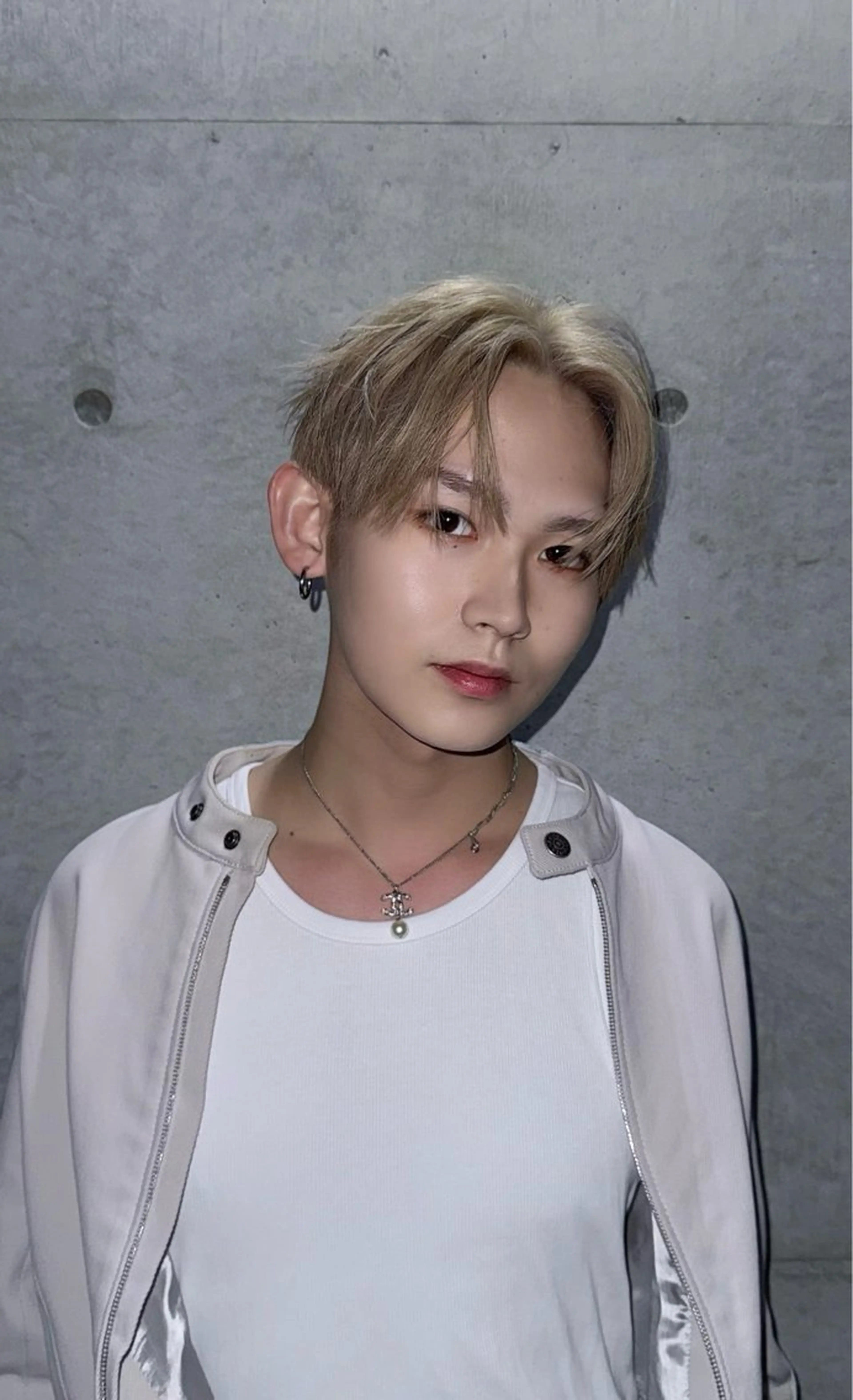 ショート カラー メンズ カット ヘアカラー だいち/ブリーチ/ レイヤーカットのヘアスタイル