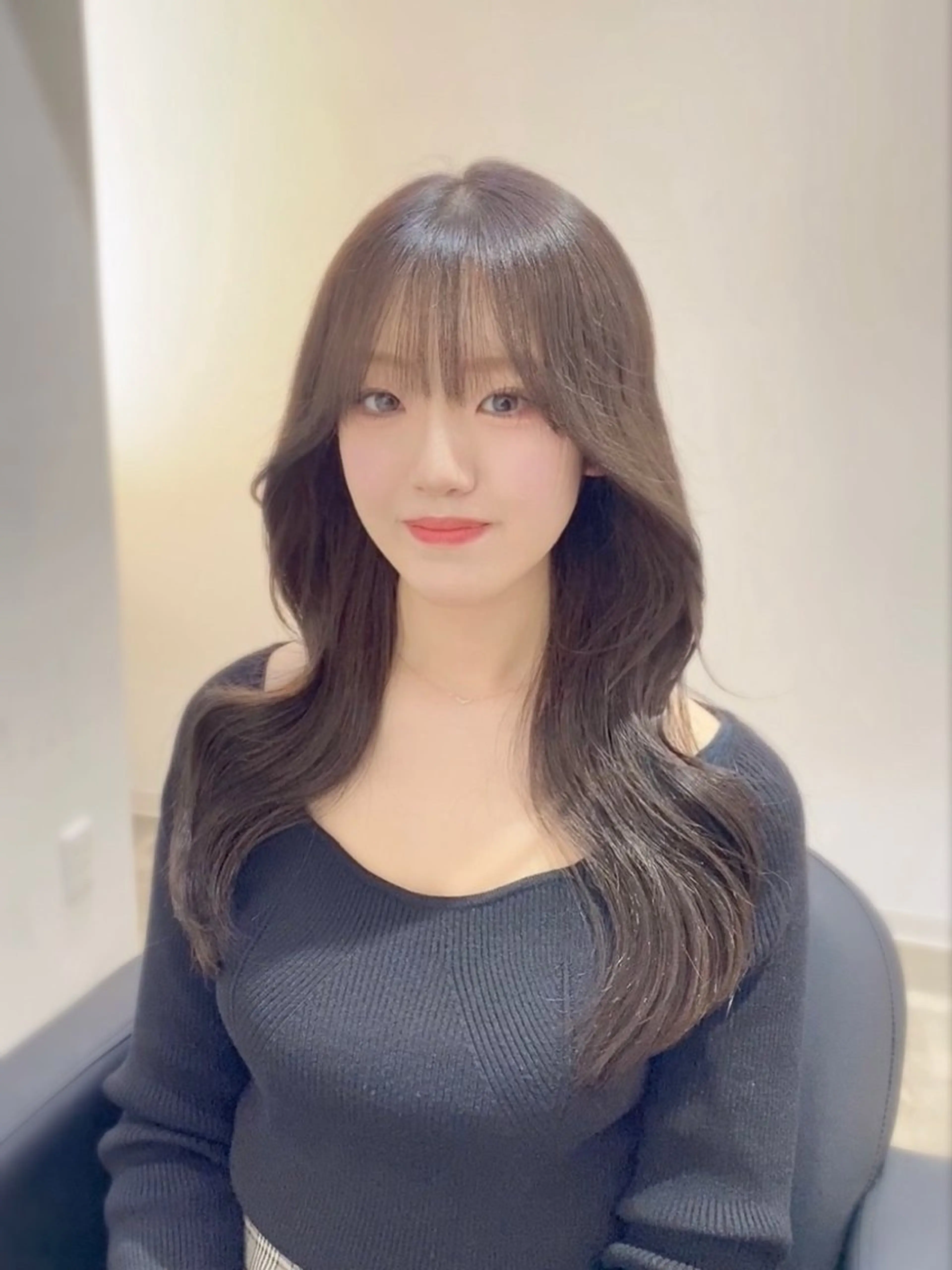 ロング カラー ヘアカラー トリートメント YUZU🎀顔まわり ×レイヤーカットのヘアスタイル