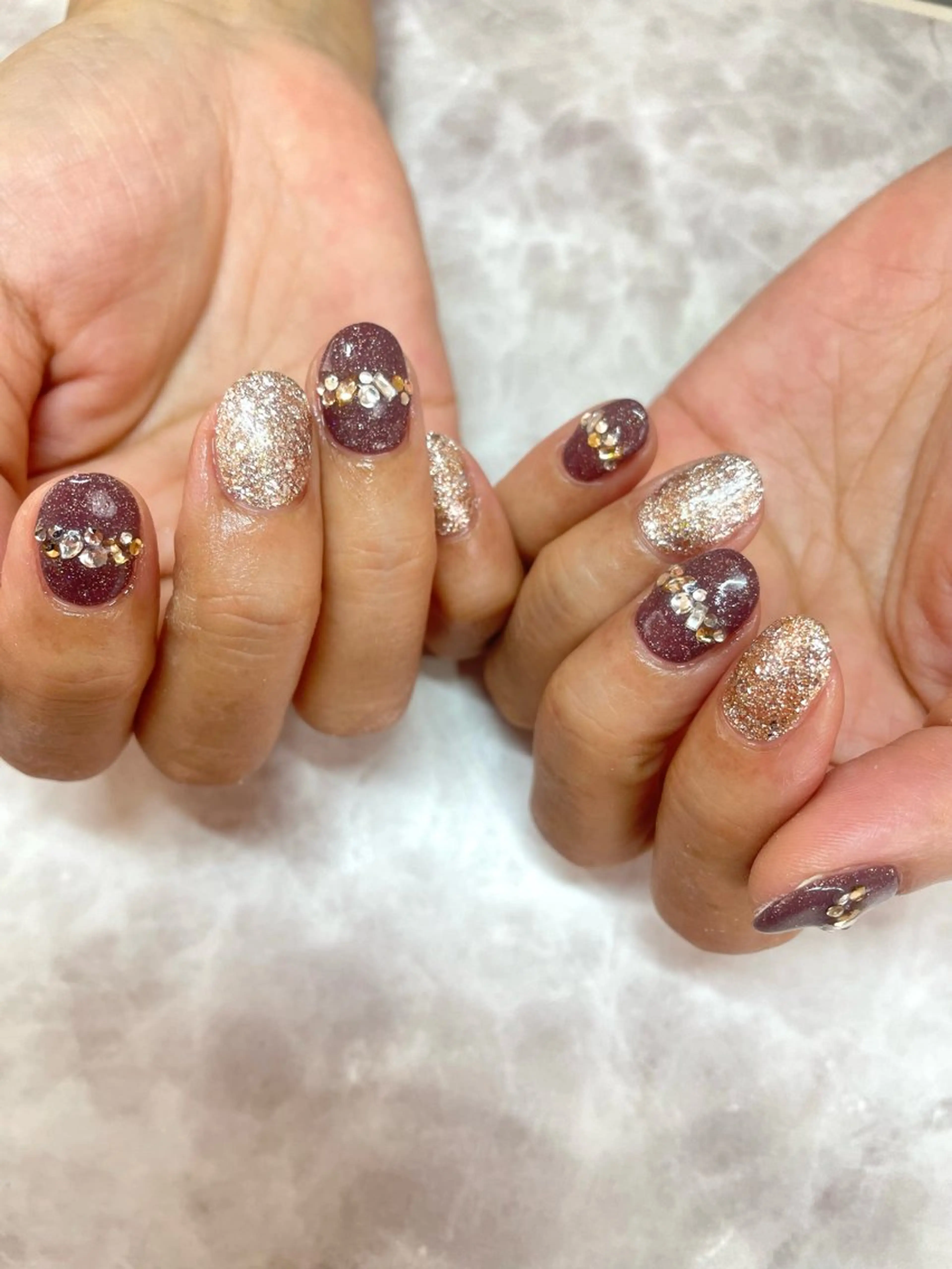 ネイル ストーンネイル ハンドネイル Beautiful Meかえでのネイルデザイン