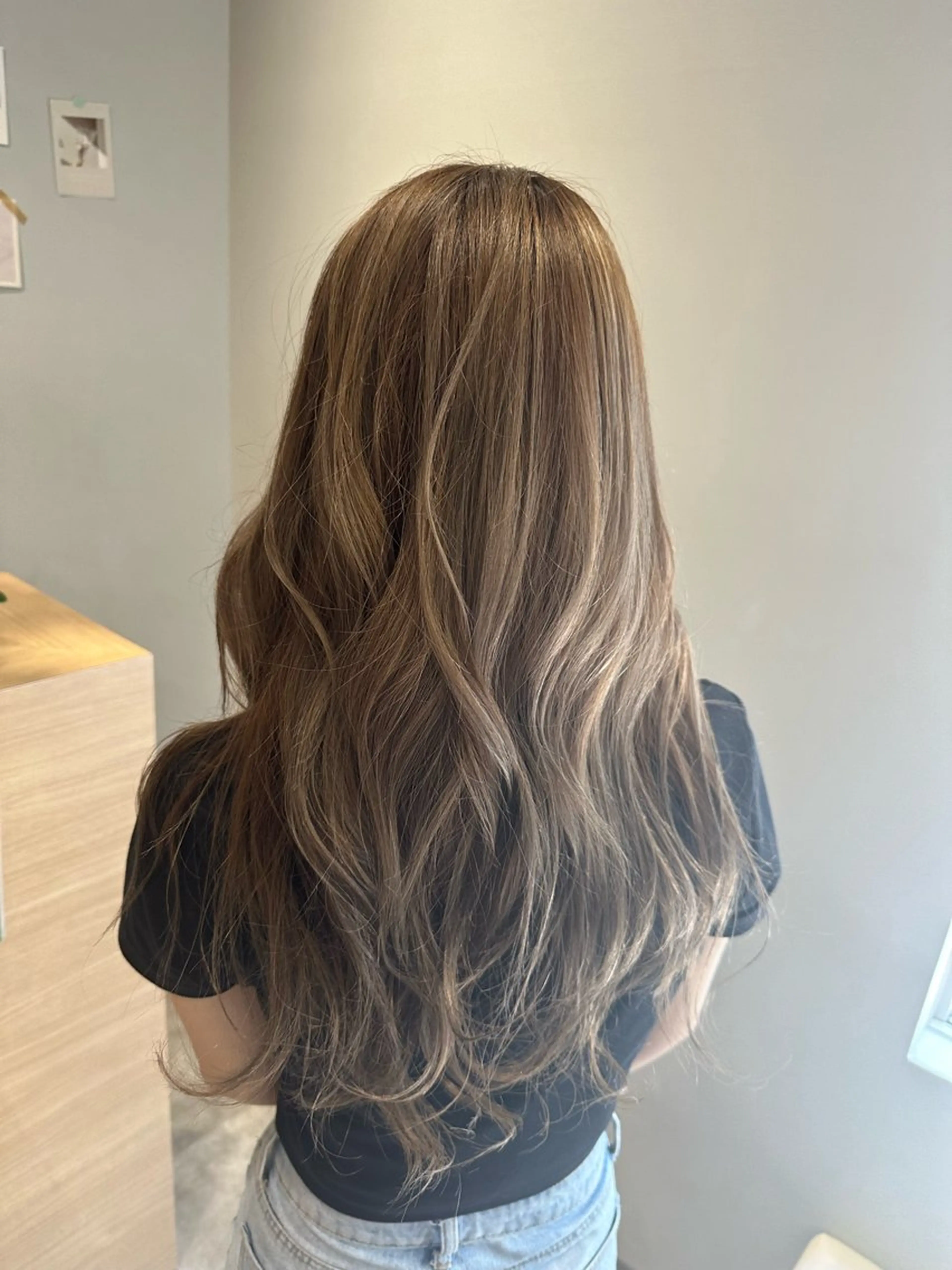 ミディアム ハイライト カット ヘアカラー 巻ける髪質改善🫧ハ イライト/永田汰伊智のヘアスタイル