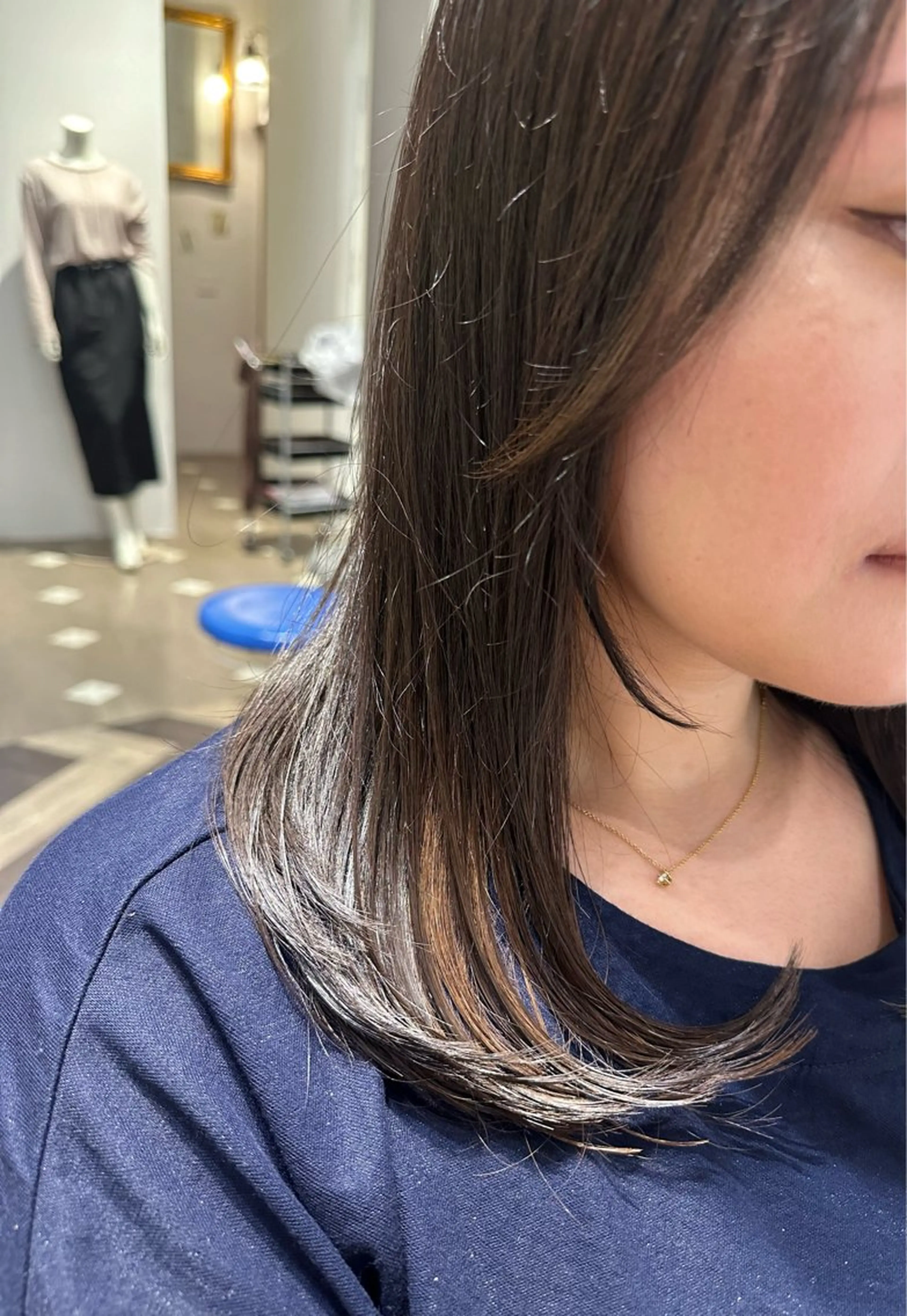 セミロング 顔周りカット レイヤーカット 【echelle】 あむのヘアスタイル