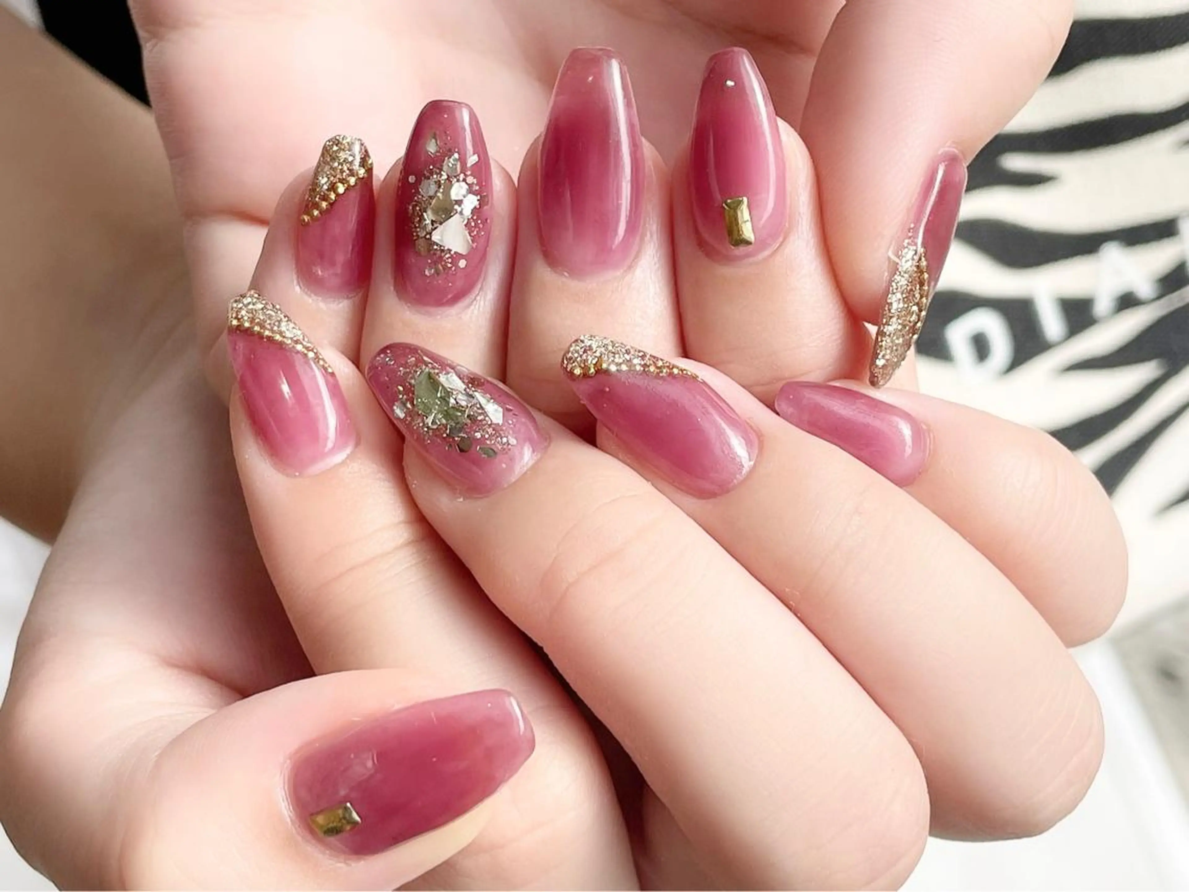 ネイル ハンドネイル Nest 三田のマツエク・マツパデザイン