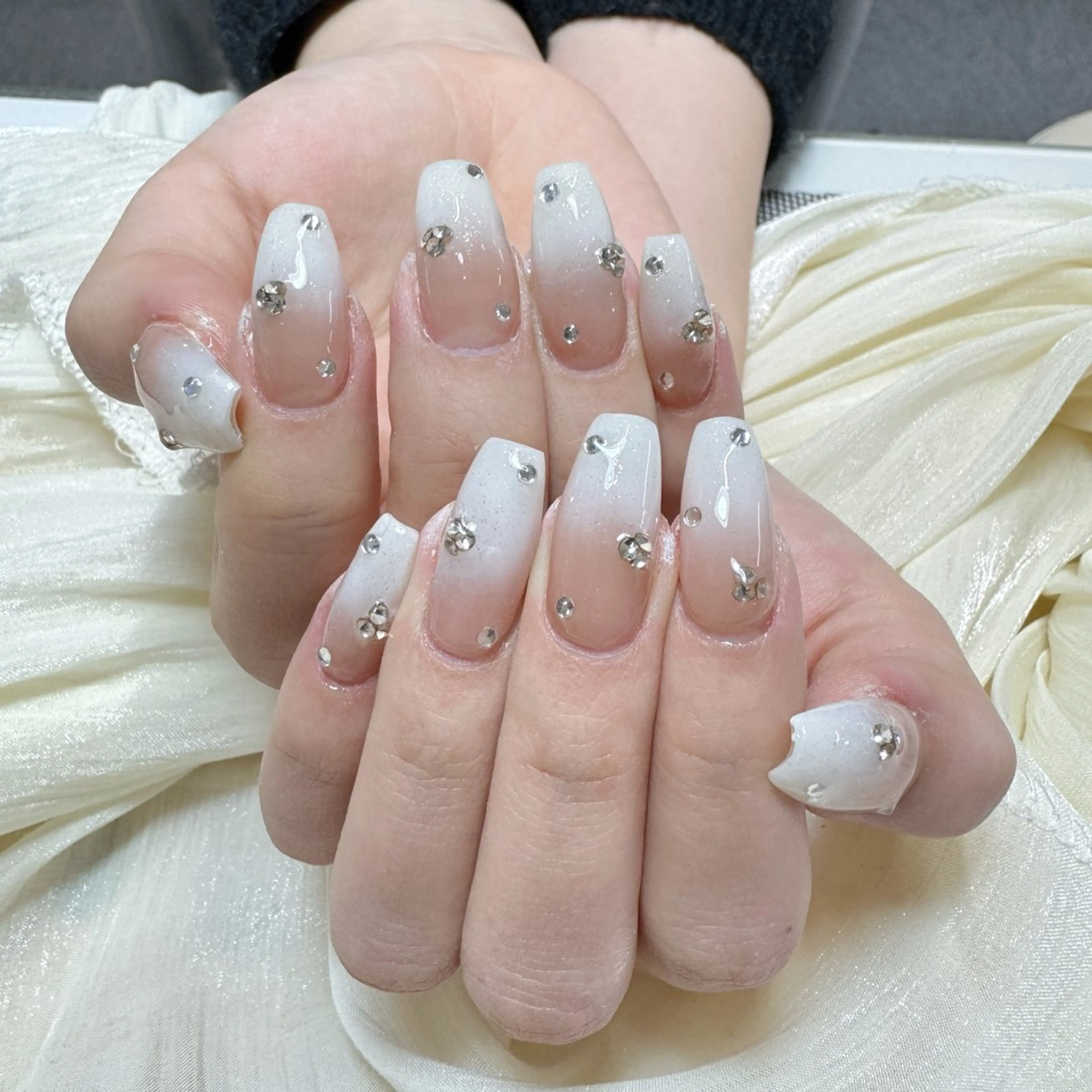 ネイル ハンドネイル 🎀nana🫧 ワンホンネイル🎀のネイルデザイン