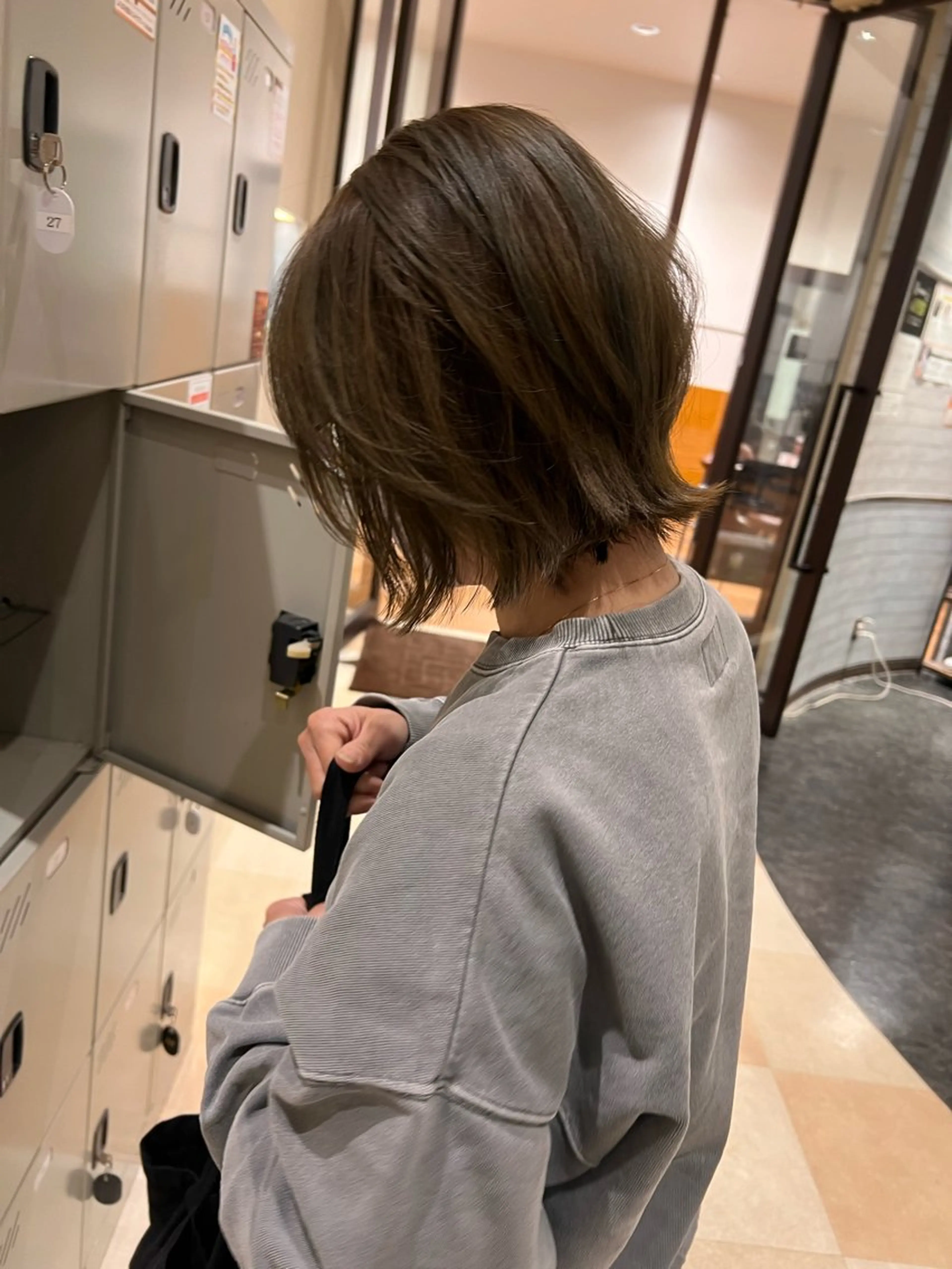 ショート ボブレイヤー ボブ レイヤーカット UNIX ワタナベ モモハのヘアスタイル