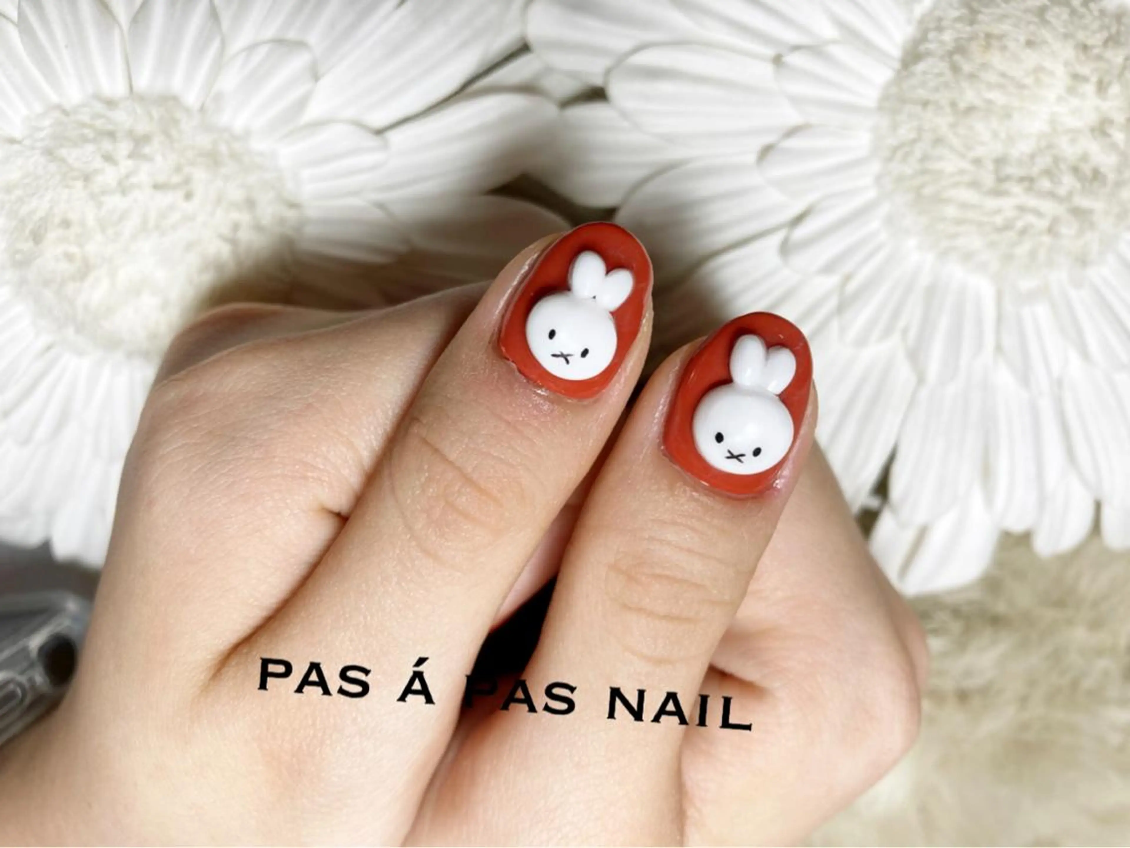 ネイル Yakko pas á pasのネイルデザイン