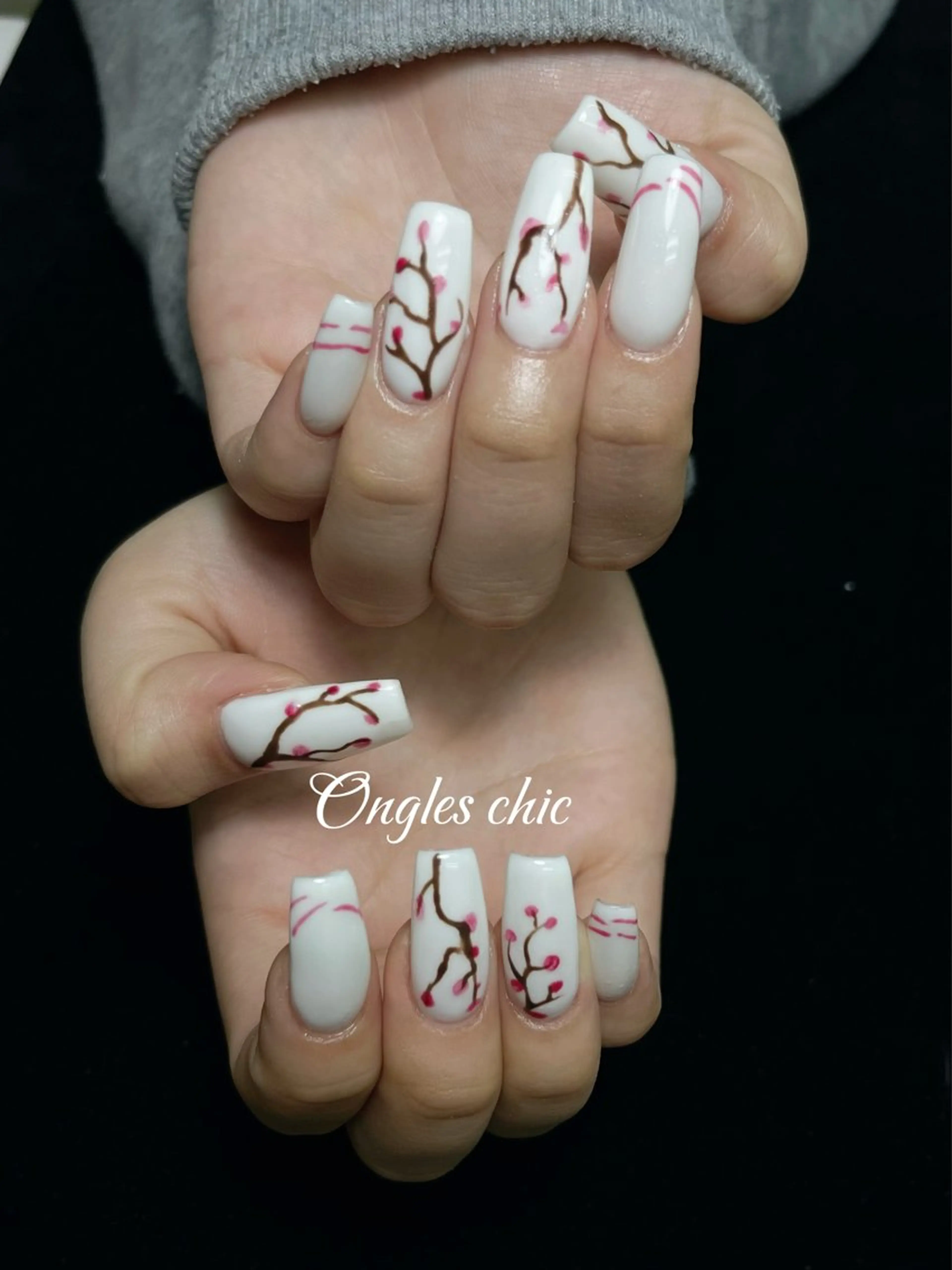 ネイル ハンドネイル ongles chicのネイルデザイン
