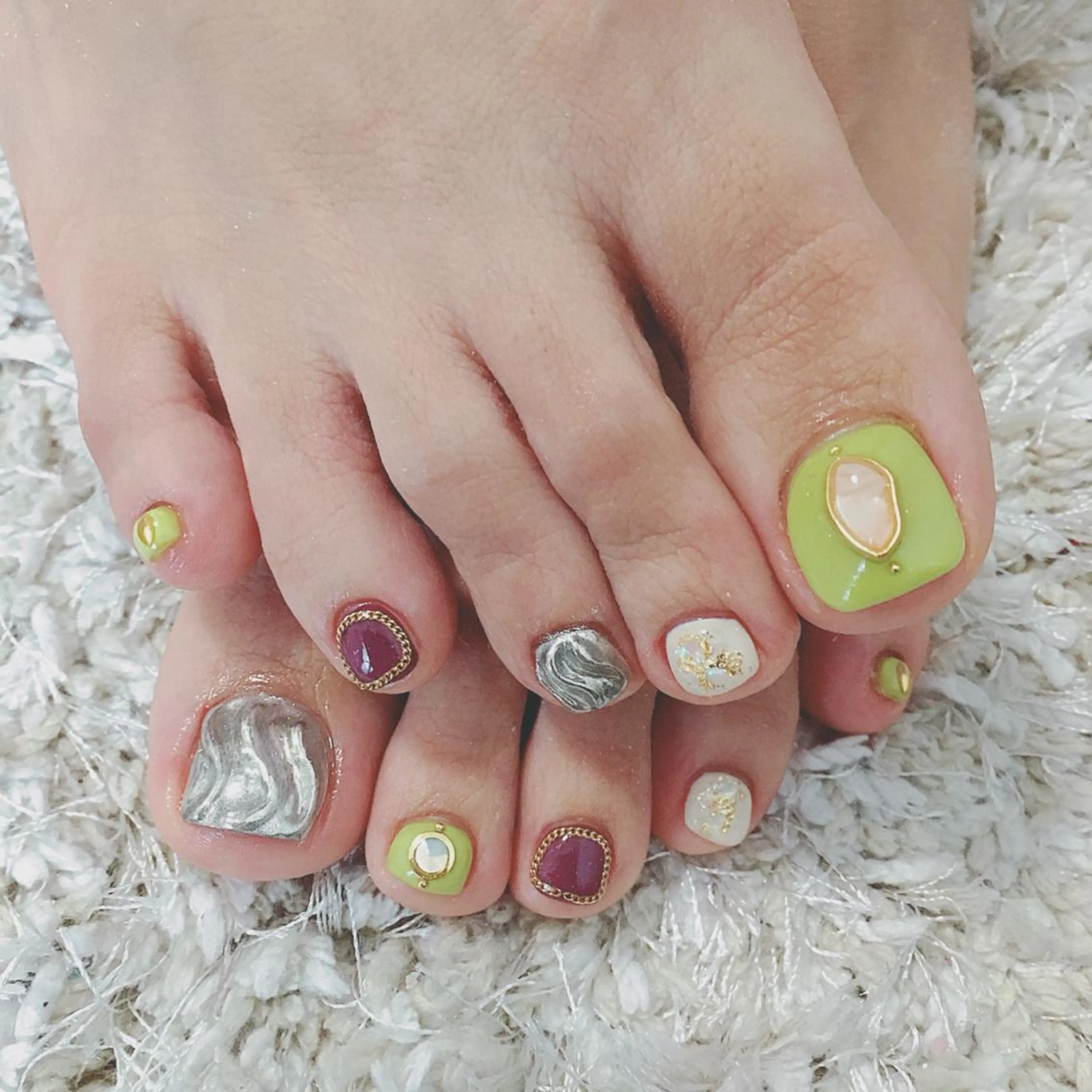 ネイル フットネイル 森山 舞のネイルデザイン