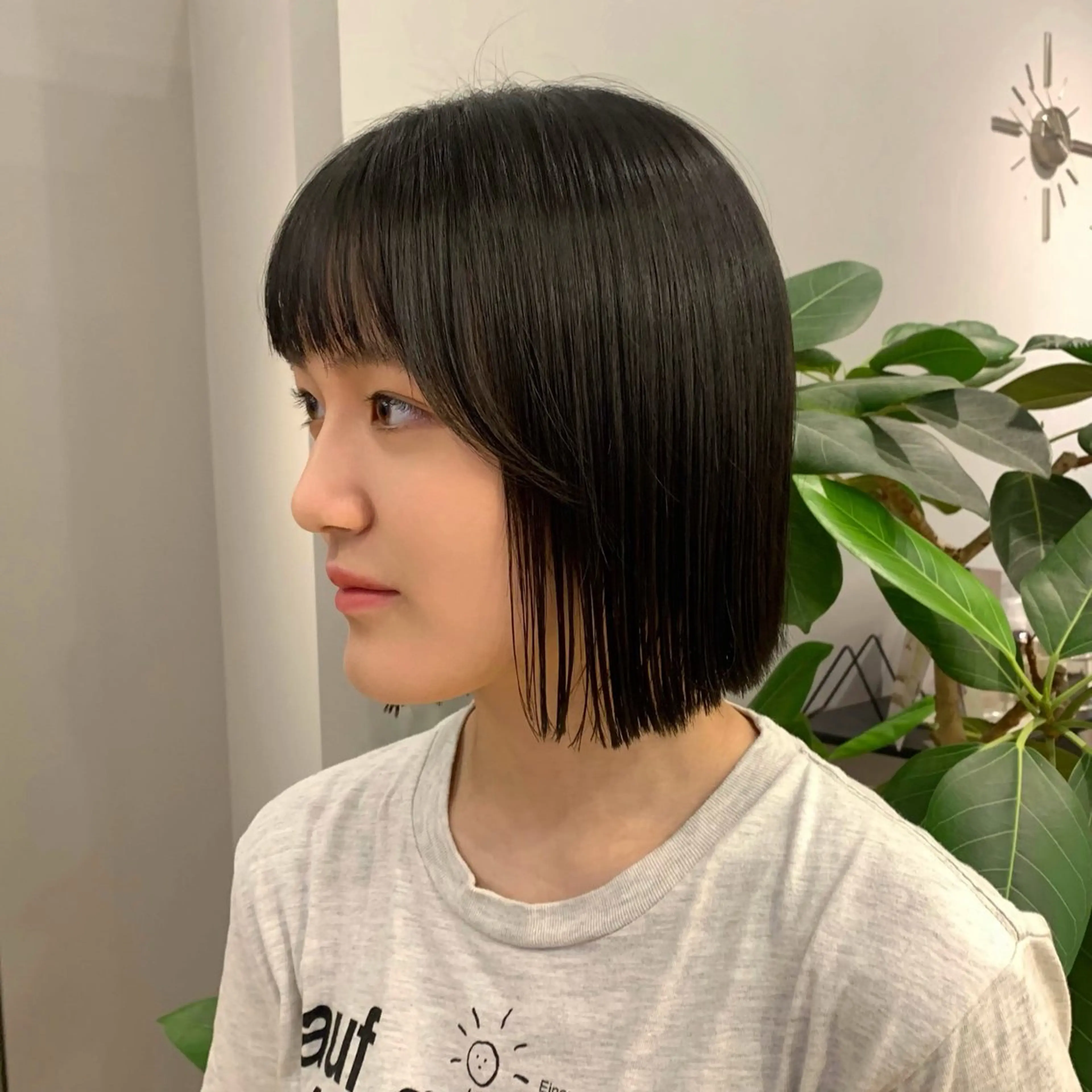 ショート ボブ カット 田中 優菜のヘアスタイル