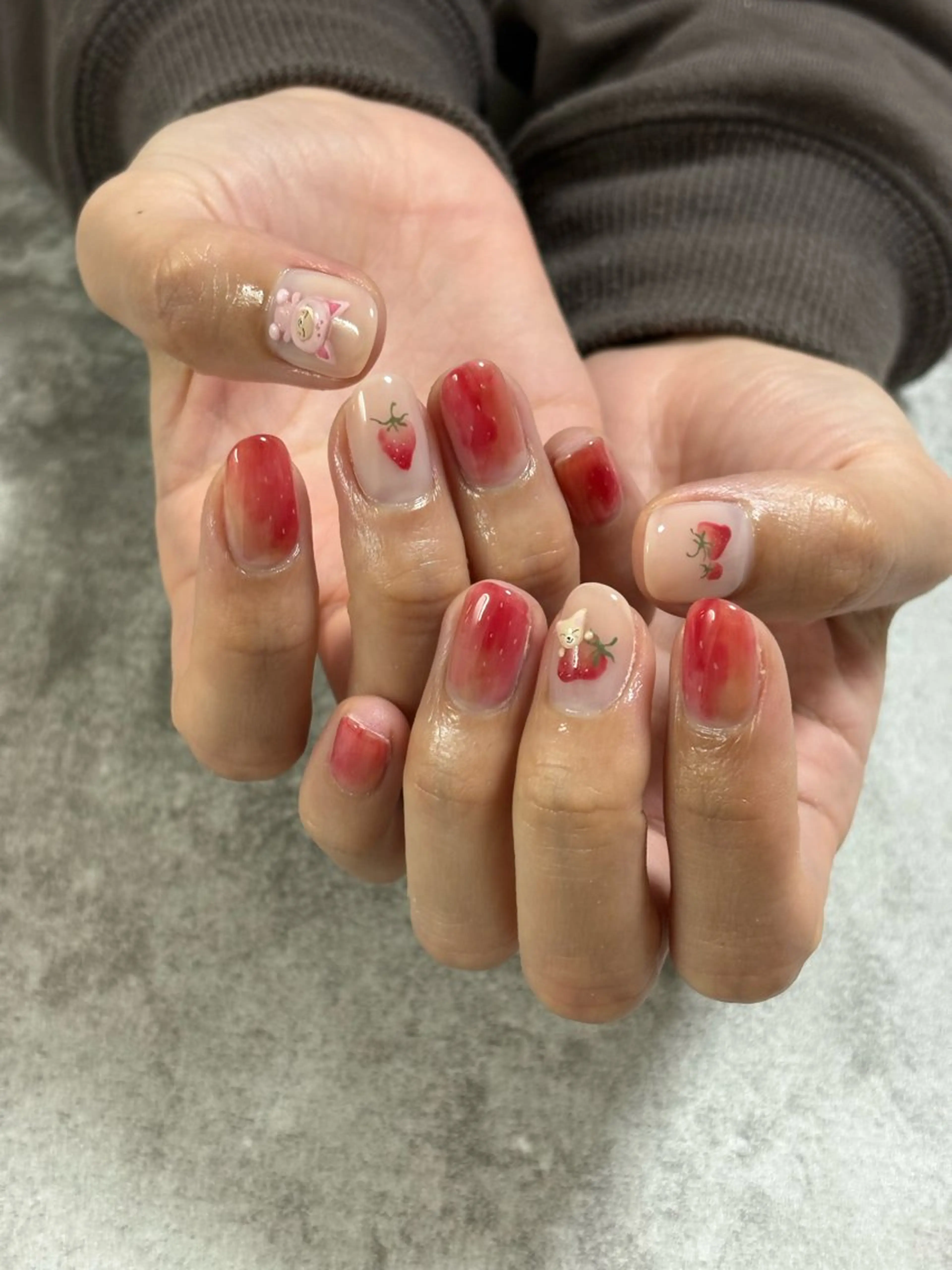 ネイル ハンドネイル FIORITURA Maikoのネイルデザイン