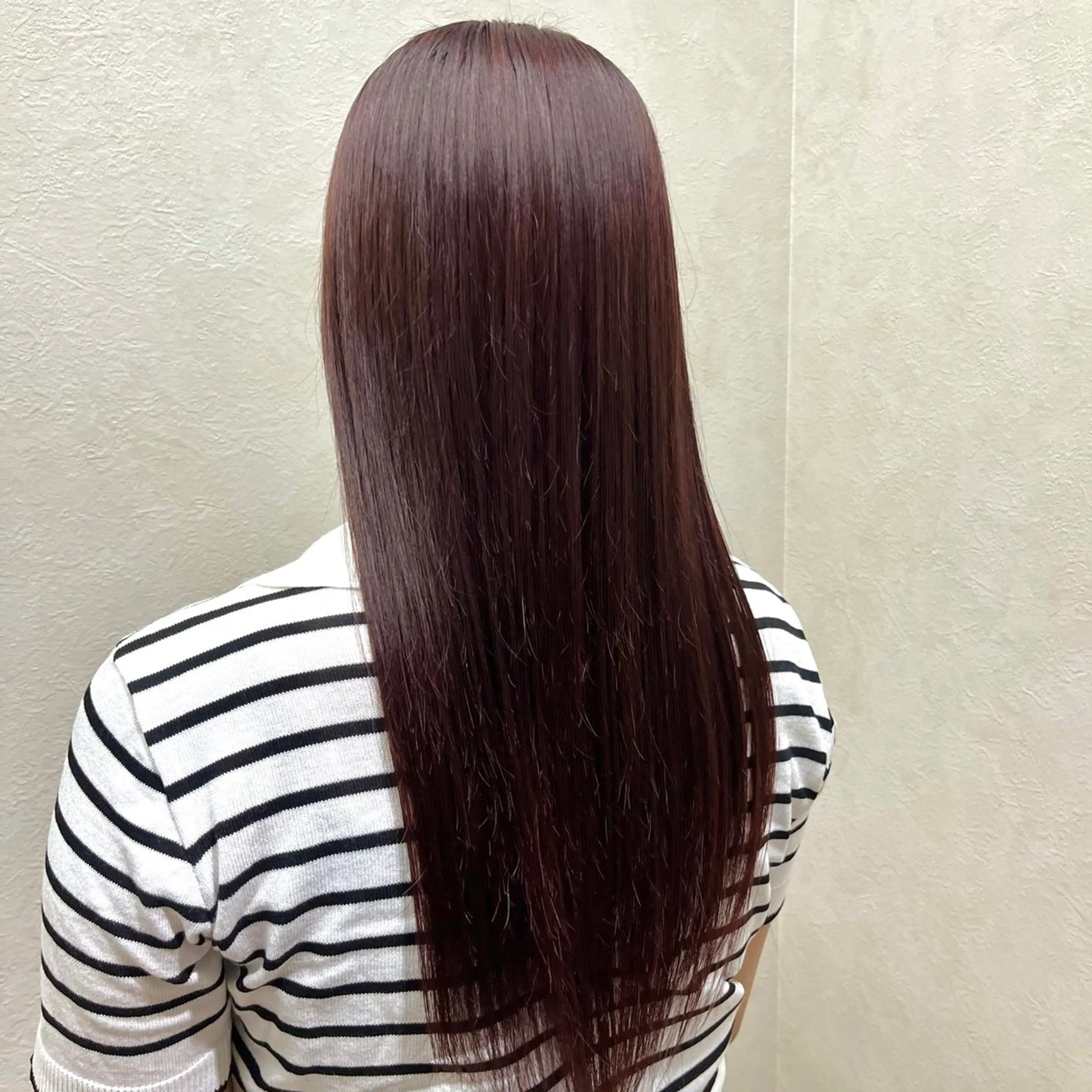 ロング カラー ブリーチ カット ヘアカラー トリートメント 有田裕真 【ブリーチカラー】のヘアスタイル