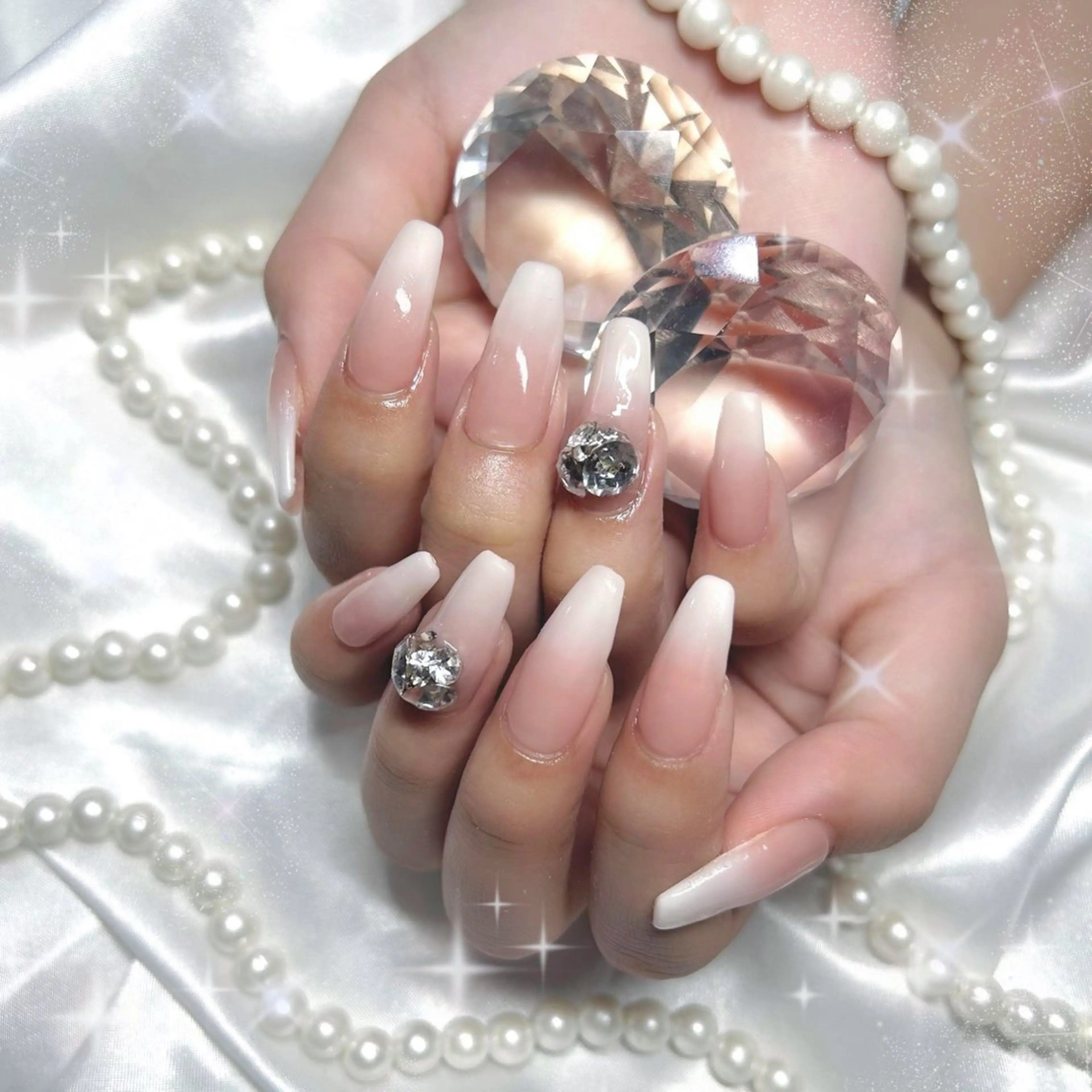 ネイル élu by Noriko 前原のネイルデザイン