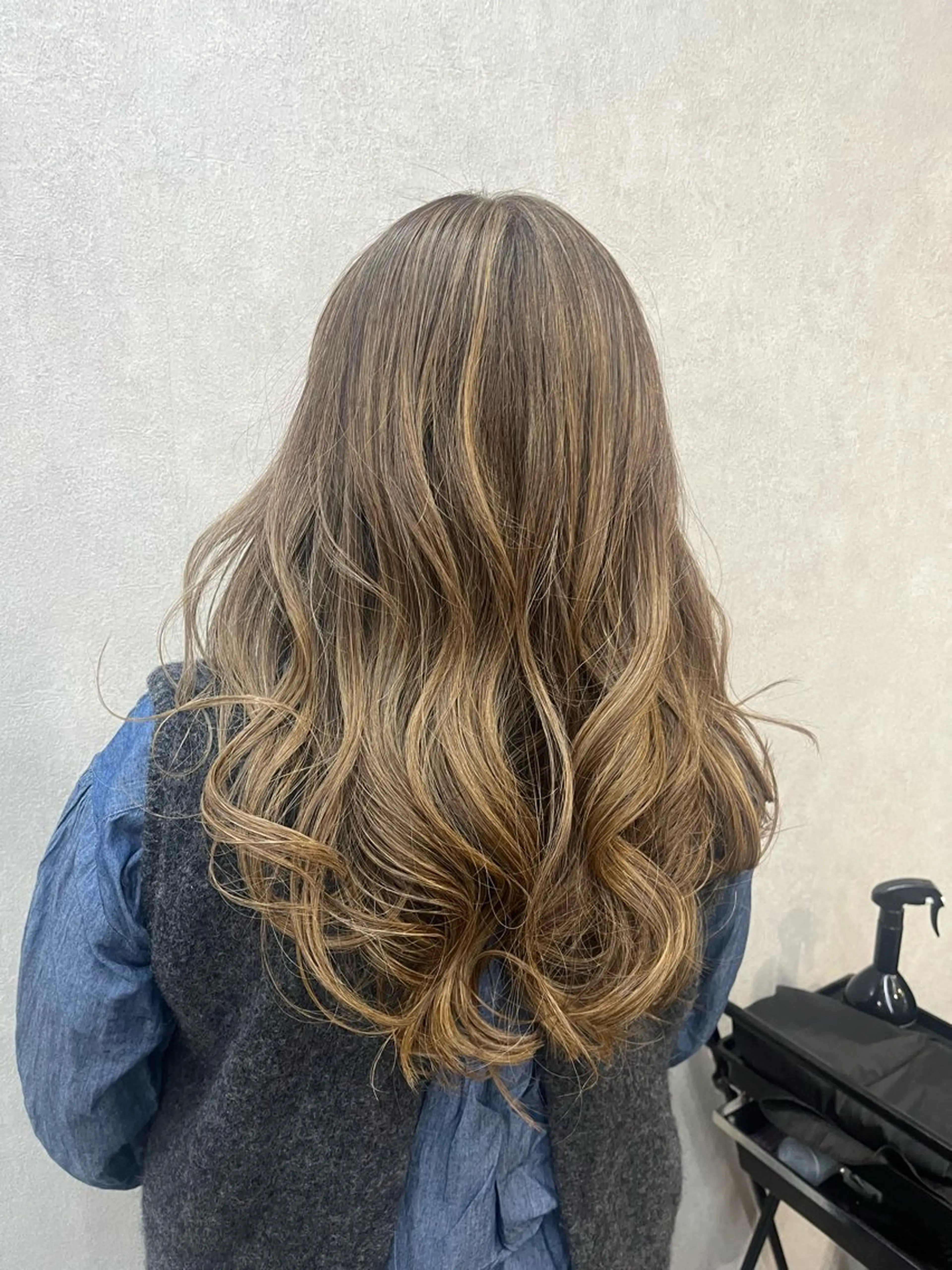 ロング カラー パーマ カット ヘアカラー トリートメント 大人女子&髪改善専門 Nobuフリーランスのヘアスタイル