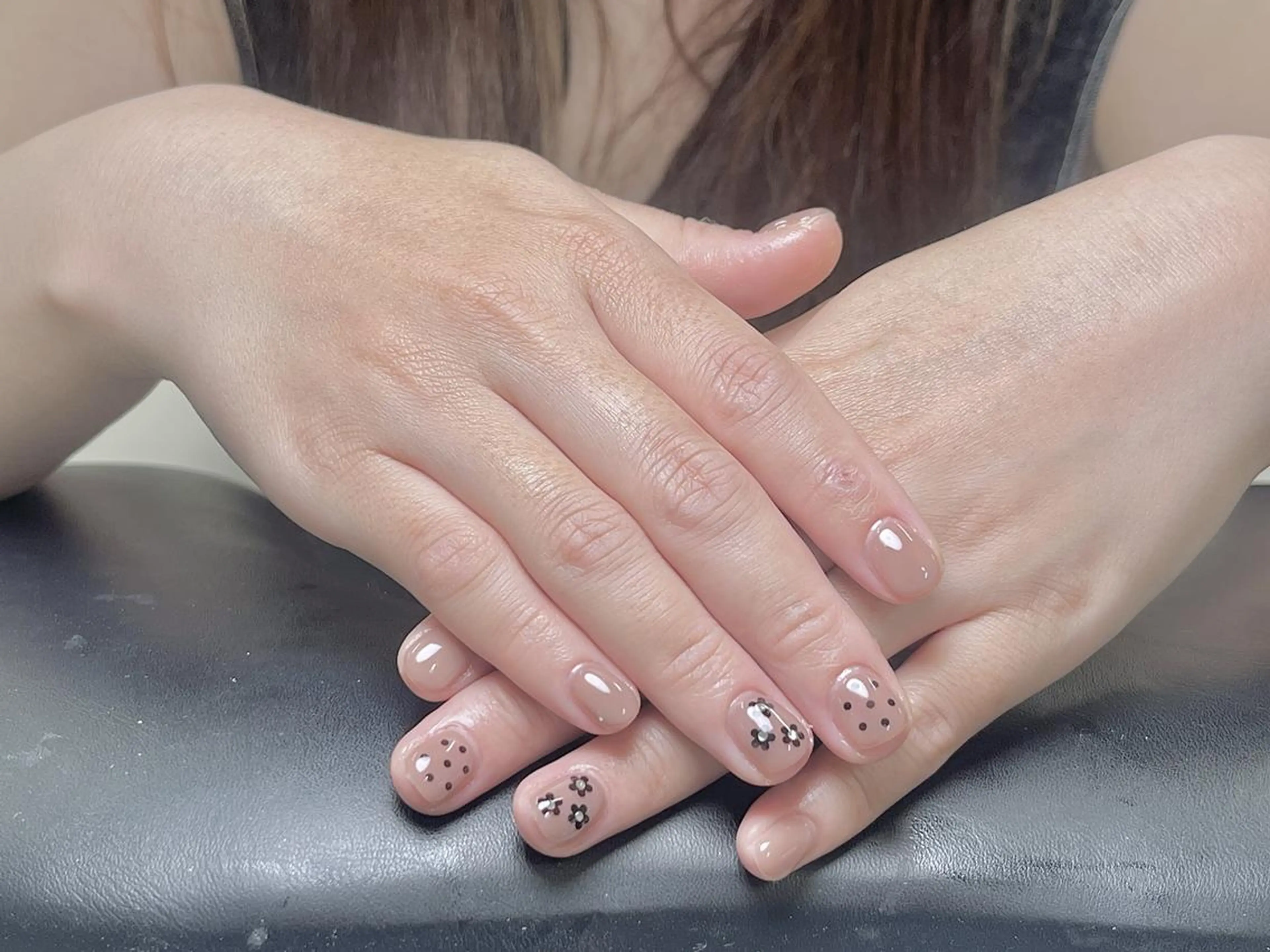 ネイル 長さ出し ジェルネイル 韓国ネイル ラメ(グリッター) ラメグラデーション ダイ ゲンゲンのネイルデザイン