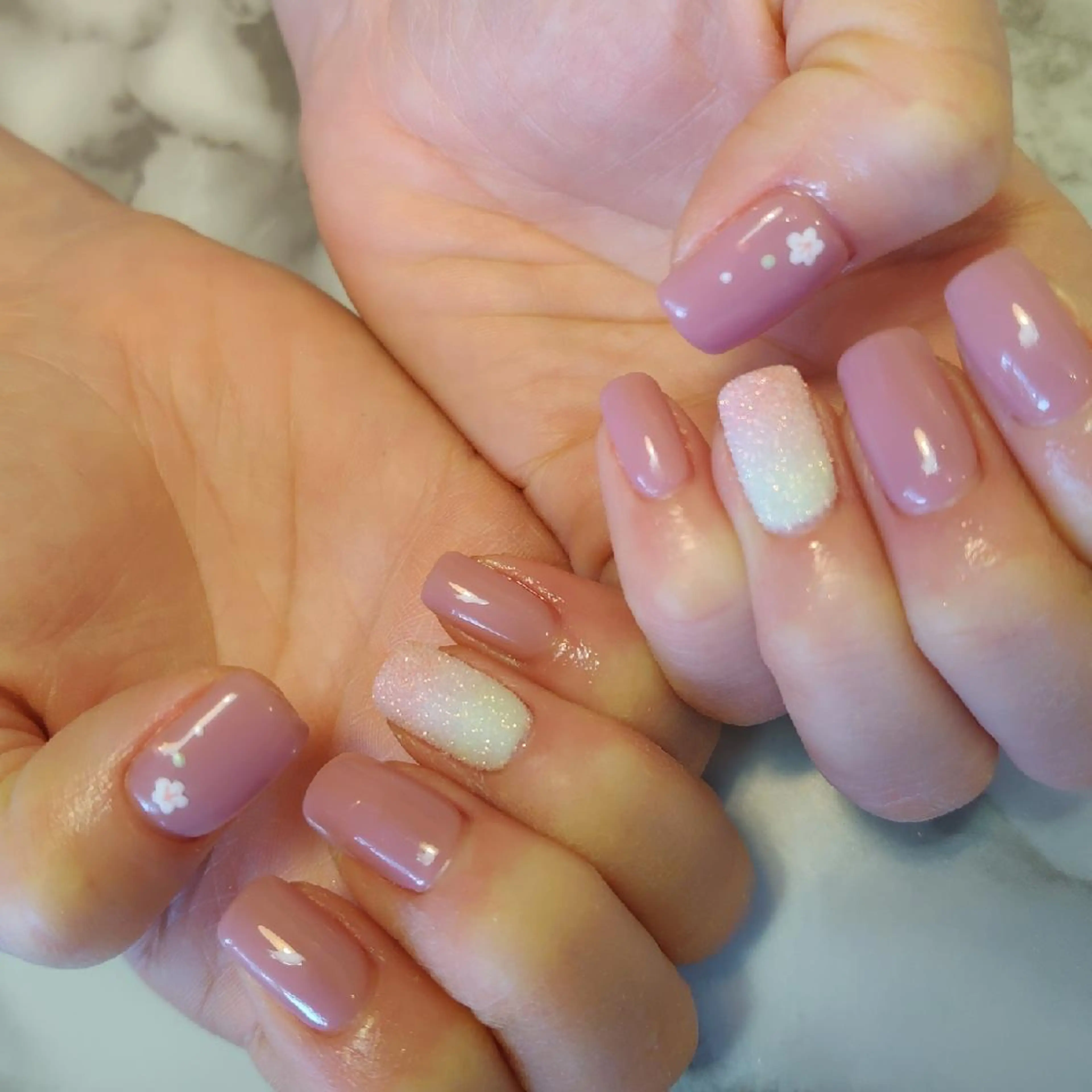 ネイル ジェヌインネイル 河内のネイルデザイン