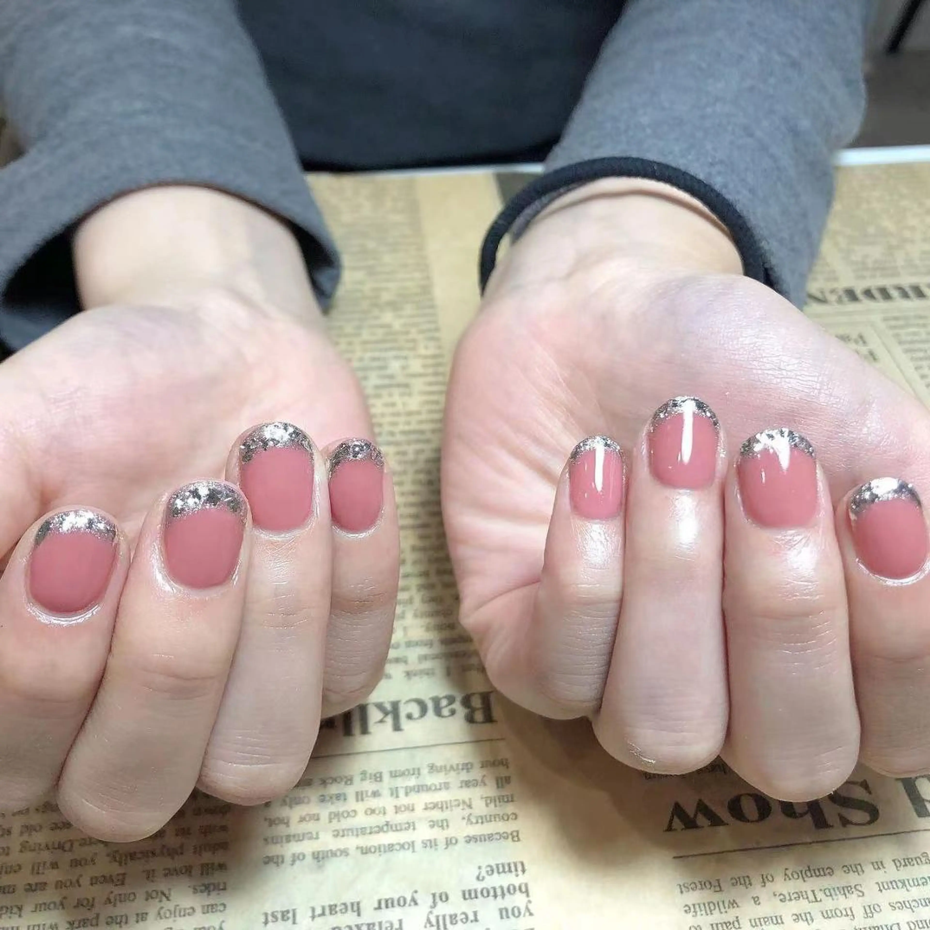 ネイル 🦋 Queenieのネイルデザイン