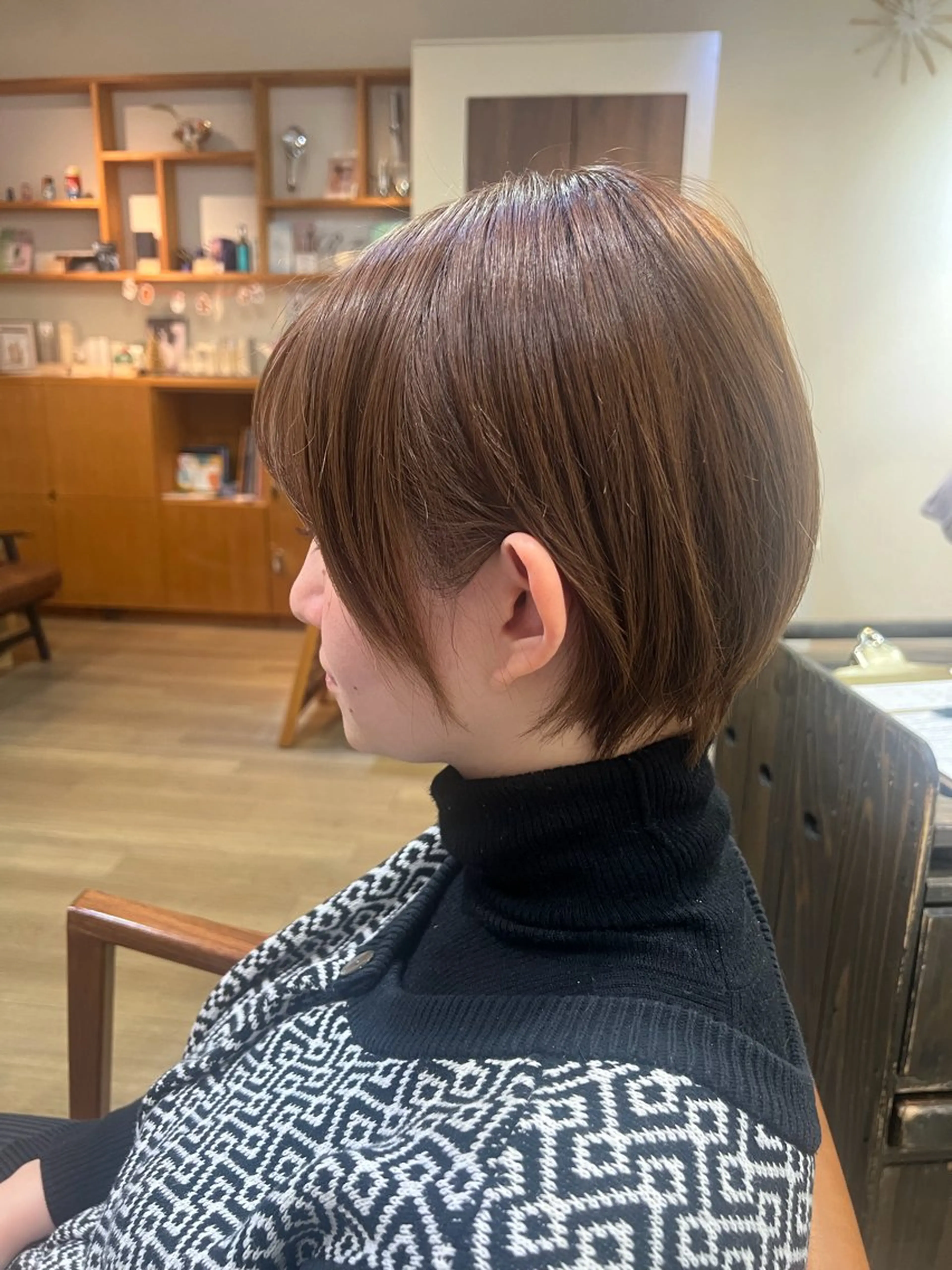 ショート moe 🍀美髪矯正 ツヤツヤストレートのヘアスタイル
